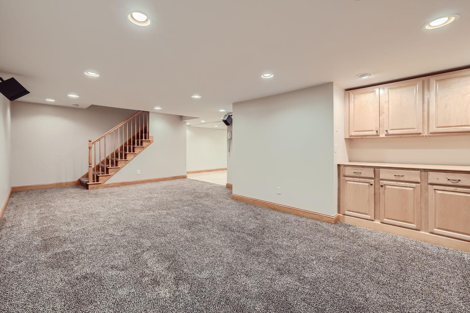 6021 Killarney Lane S