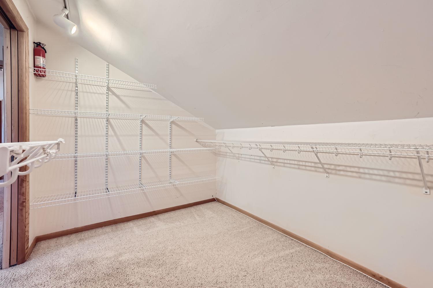 6021 Killarney Lane S