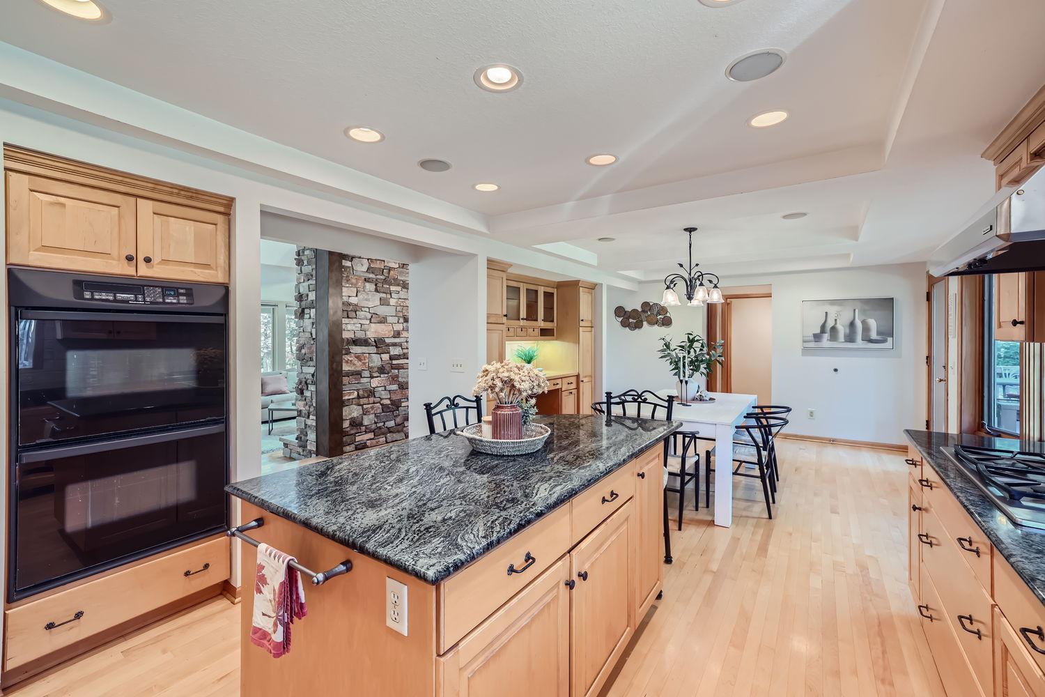 6021 Killarney Lane S