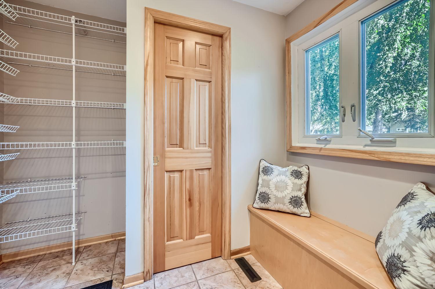 6021 Killarney Lane S