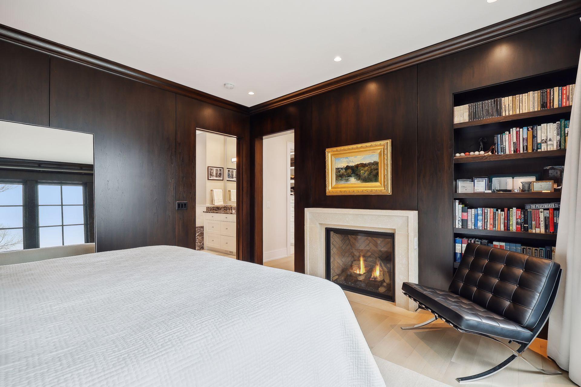 19720 Lakeview Avenue