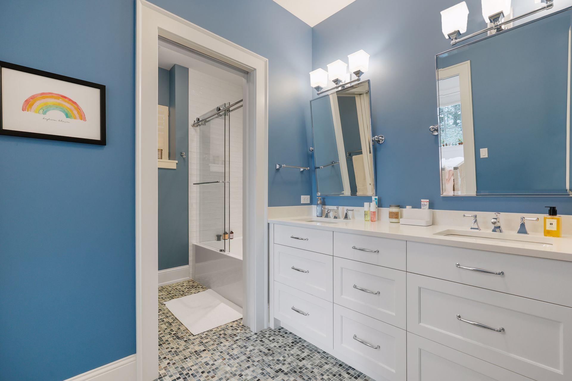 19720 Lakeview Avenue