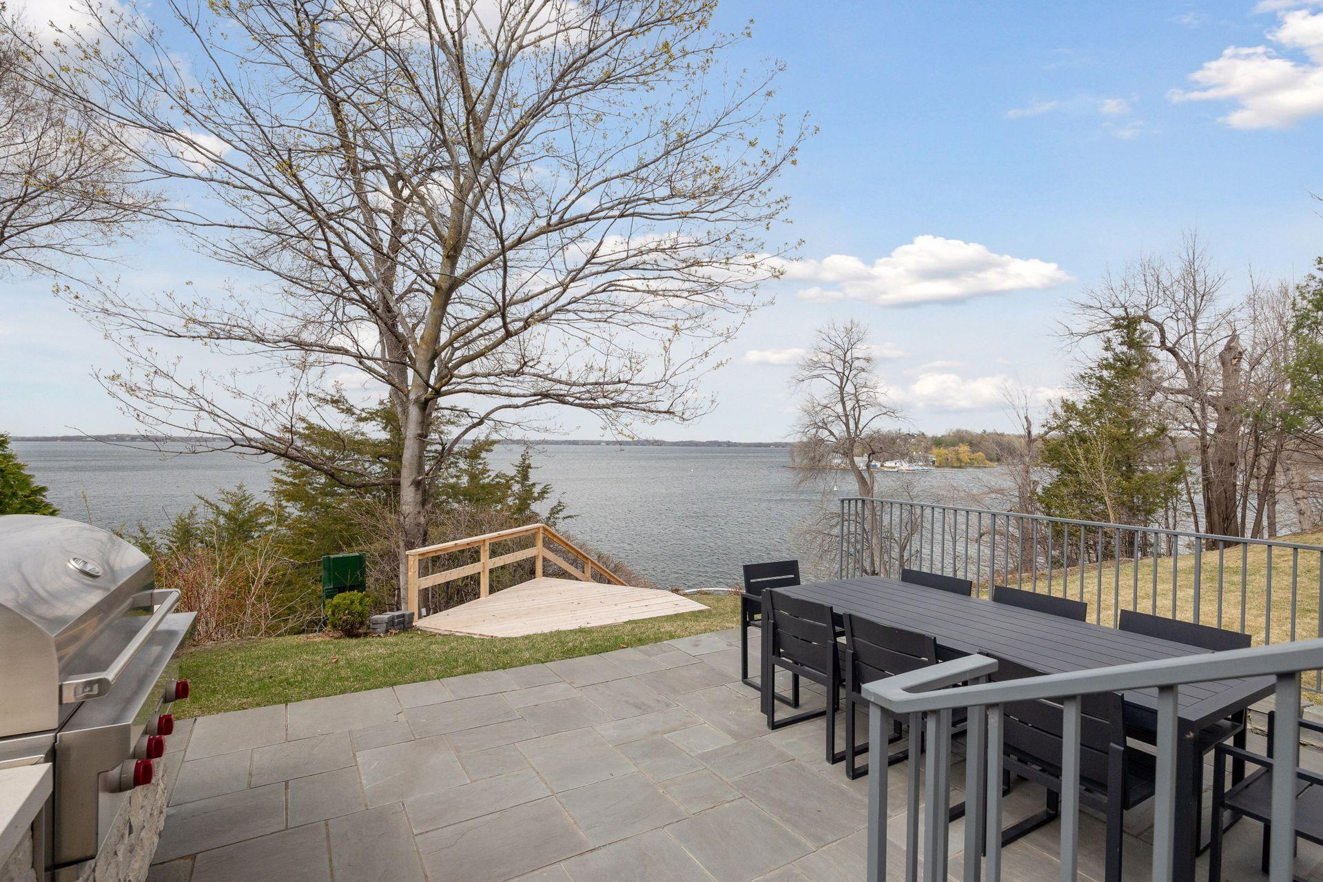 19720 Lakeview Avenue