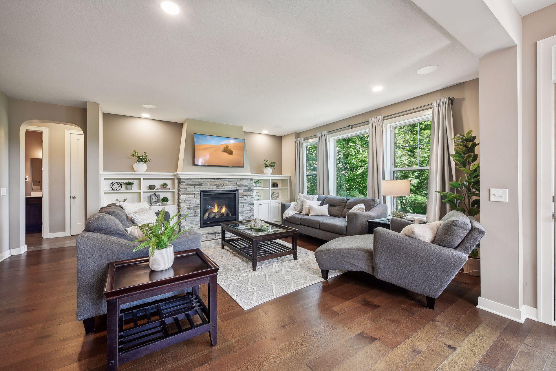 5600 Dutch Lake Court