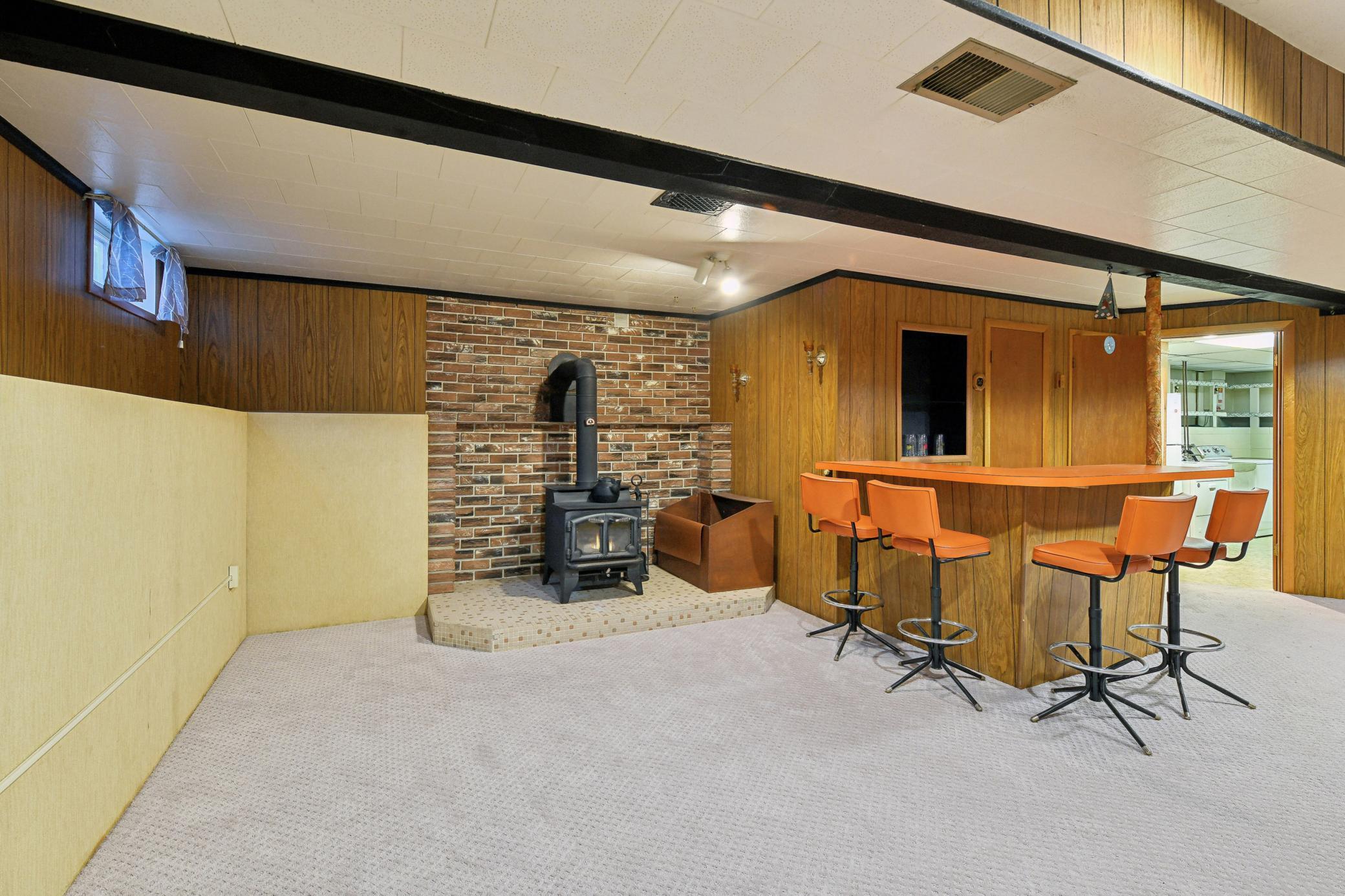 8421 Elliot Avenue S