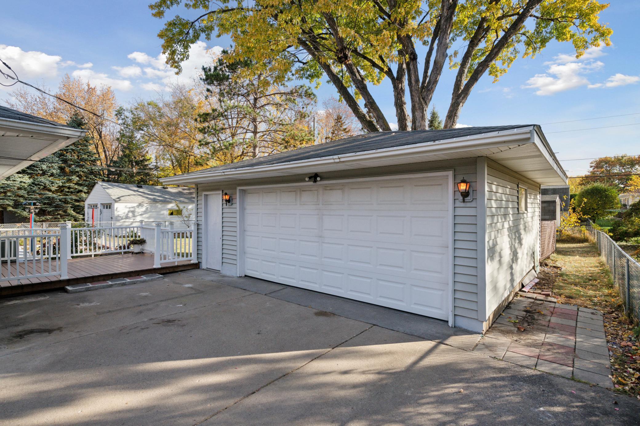 8421 Elliot Avenue S