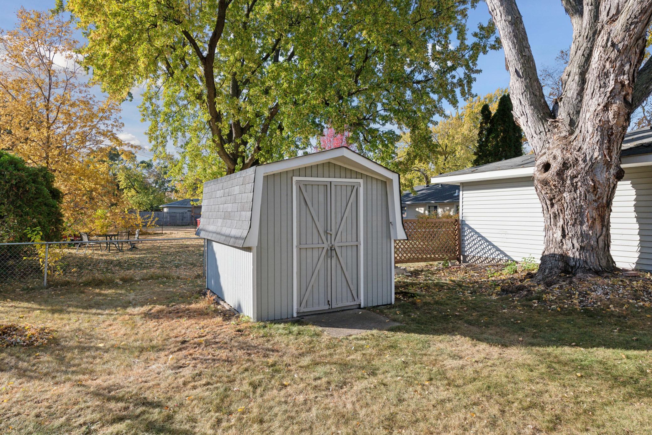 8421 Elliot Avenue S