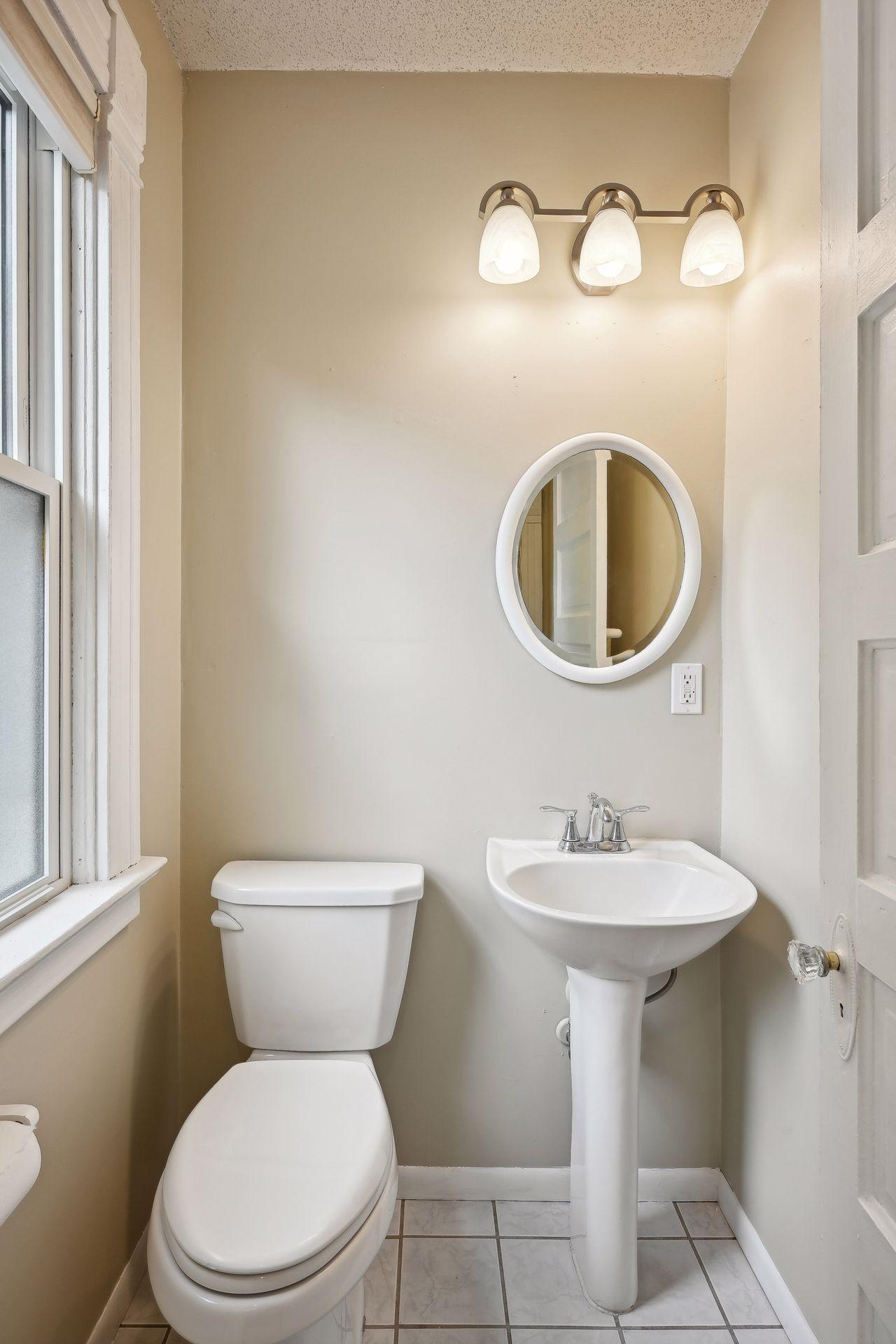 505 Lake Boulevard S