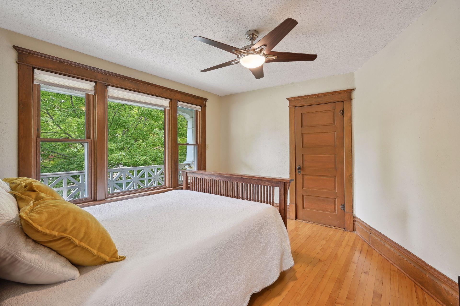 505 Lake Boulevard S