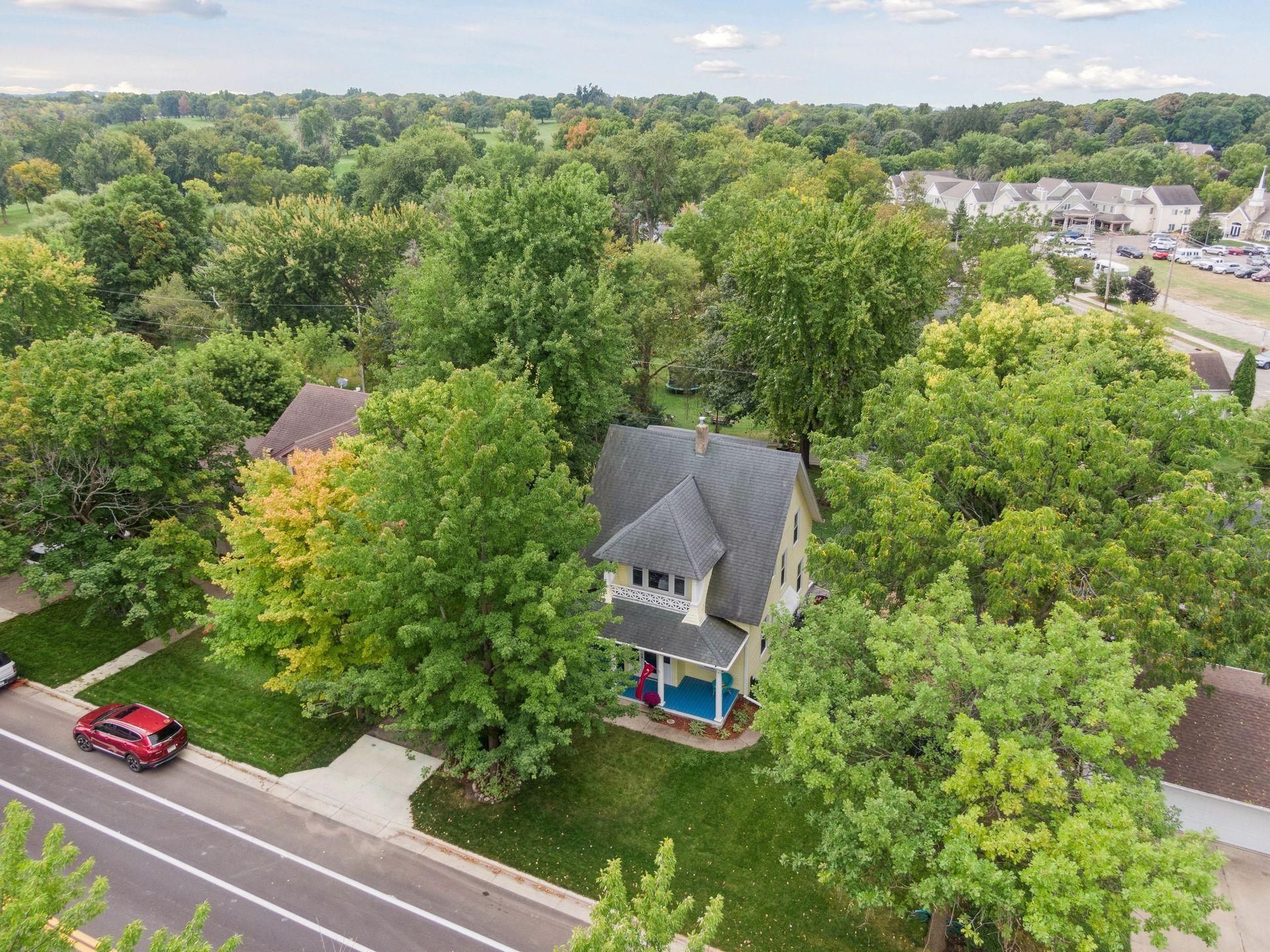 505 Lake Boulevard S