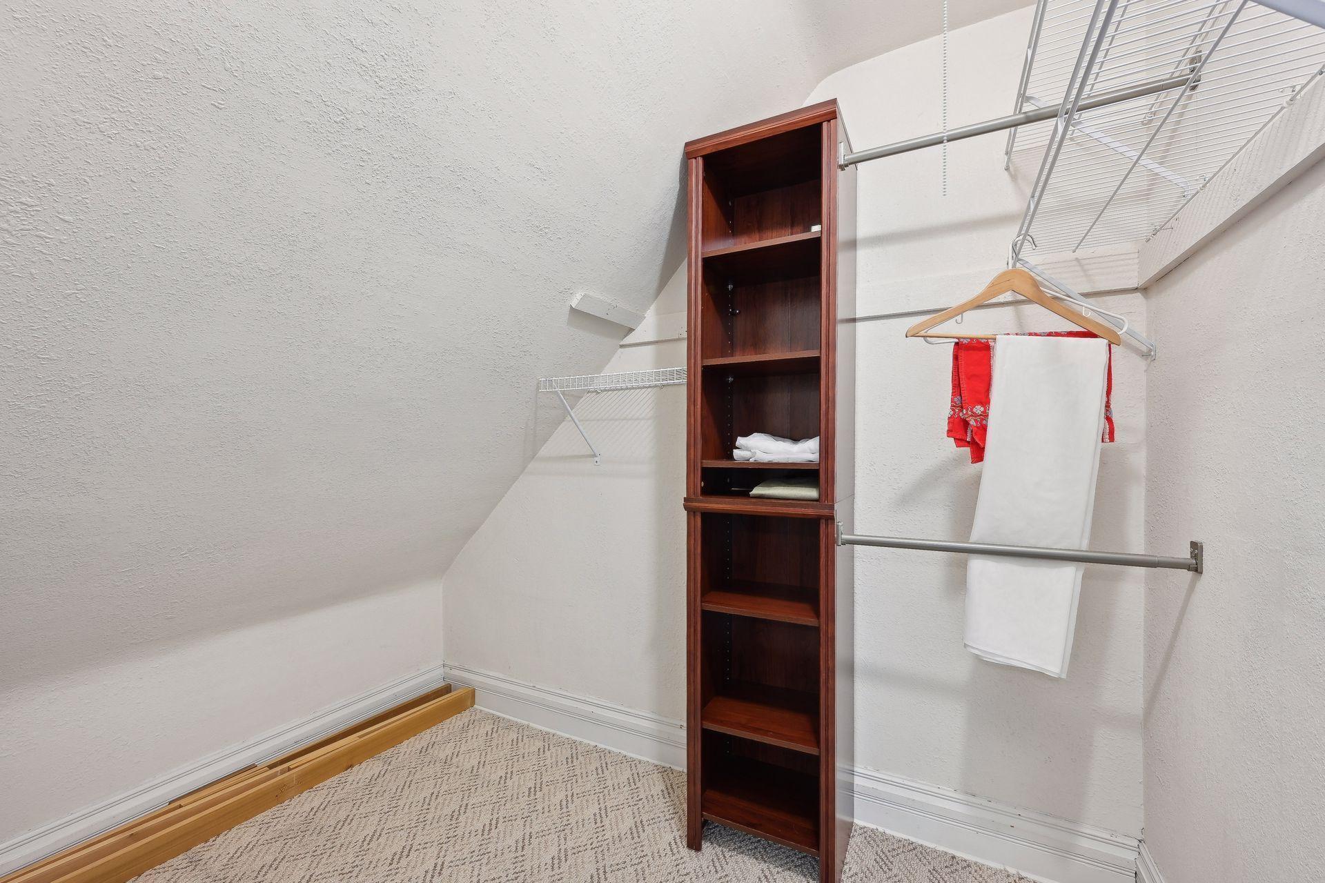 505 Lake Boulevard S