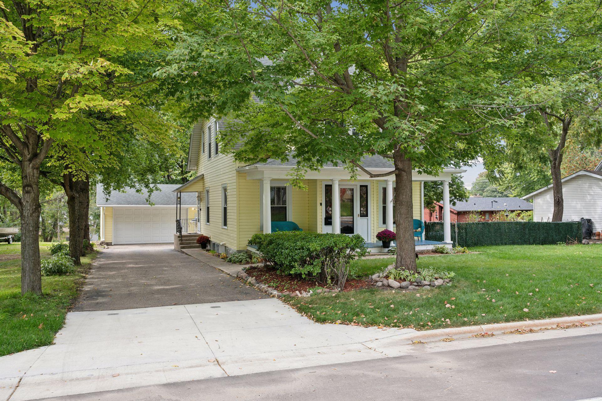 505 Lake Boulevard S