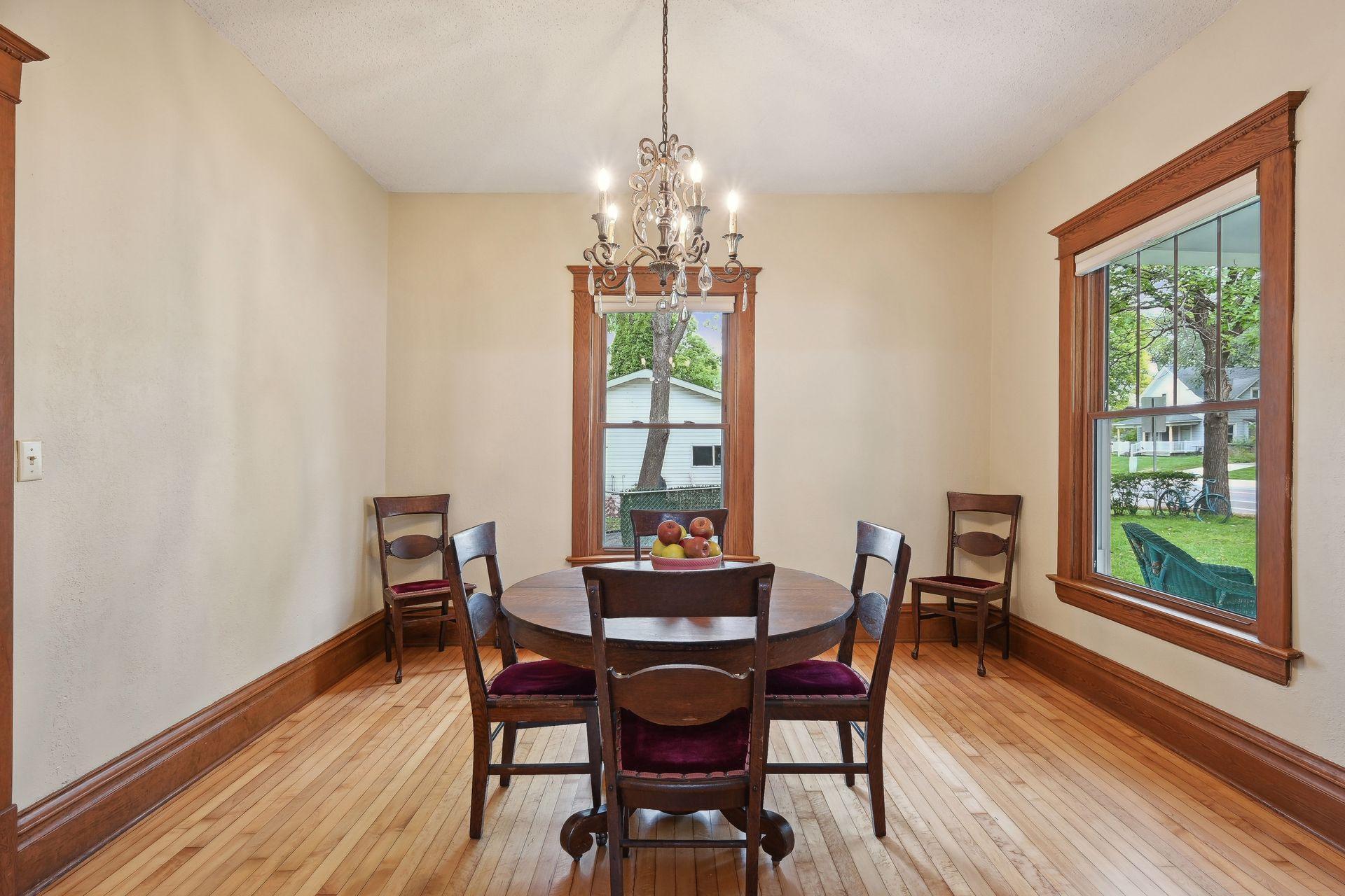 505 Lake Boulevard S