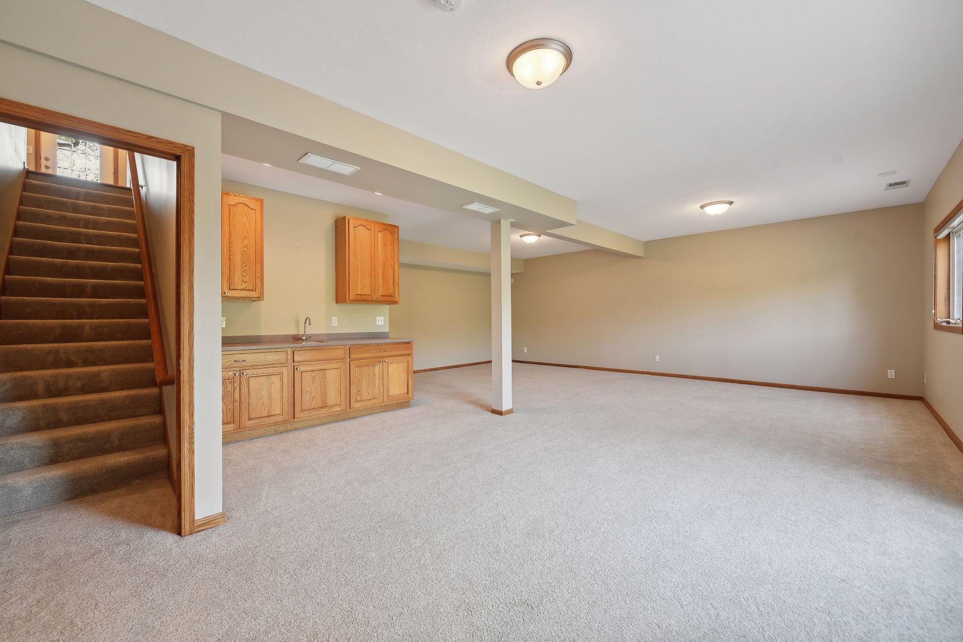 1609 Maple Manors Court