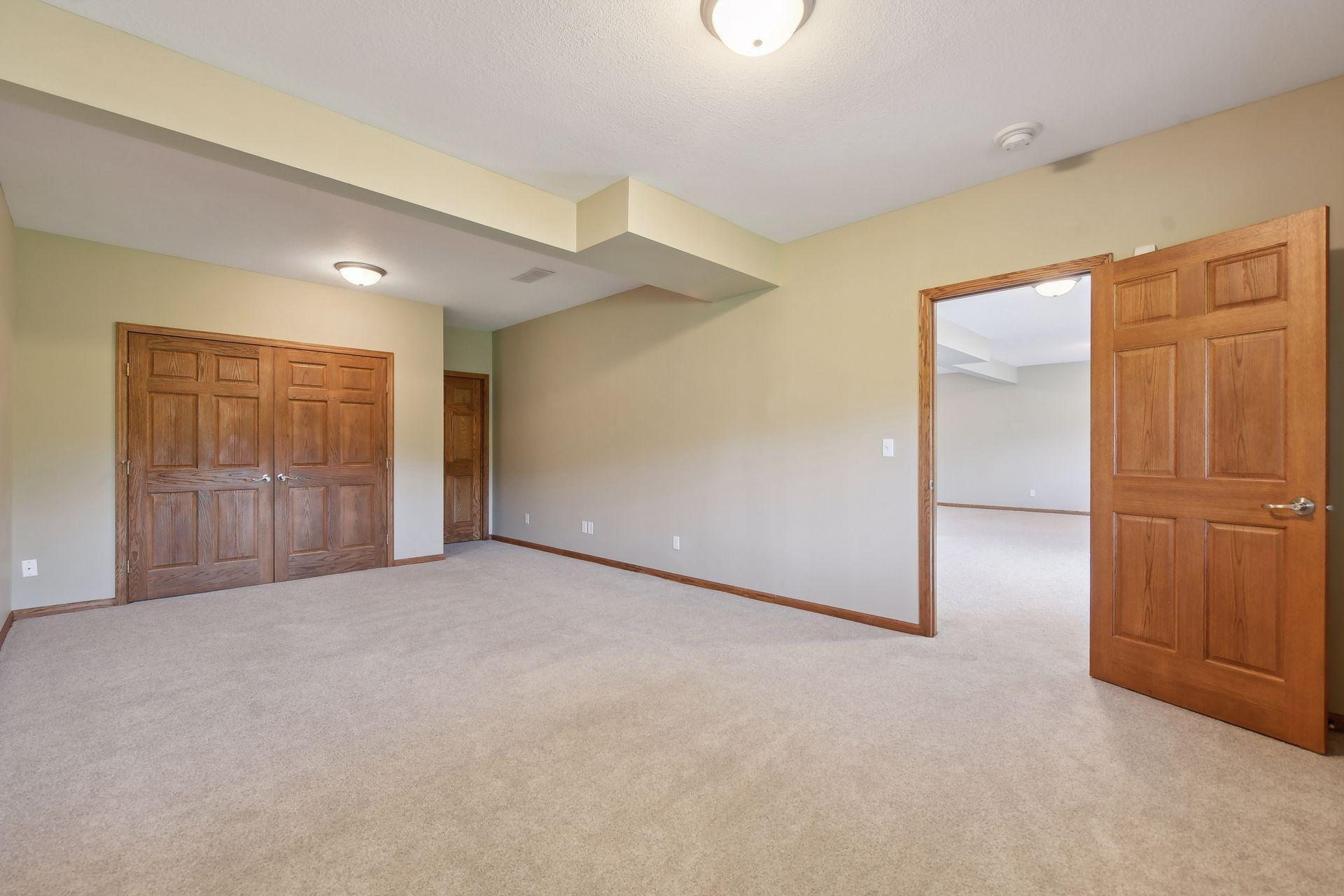 1609 Maple Manors Court