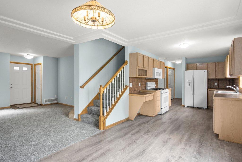 6488 Saddlebred Way