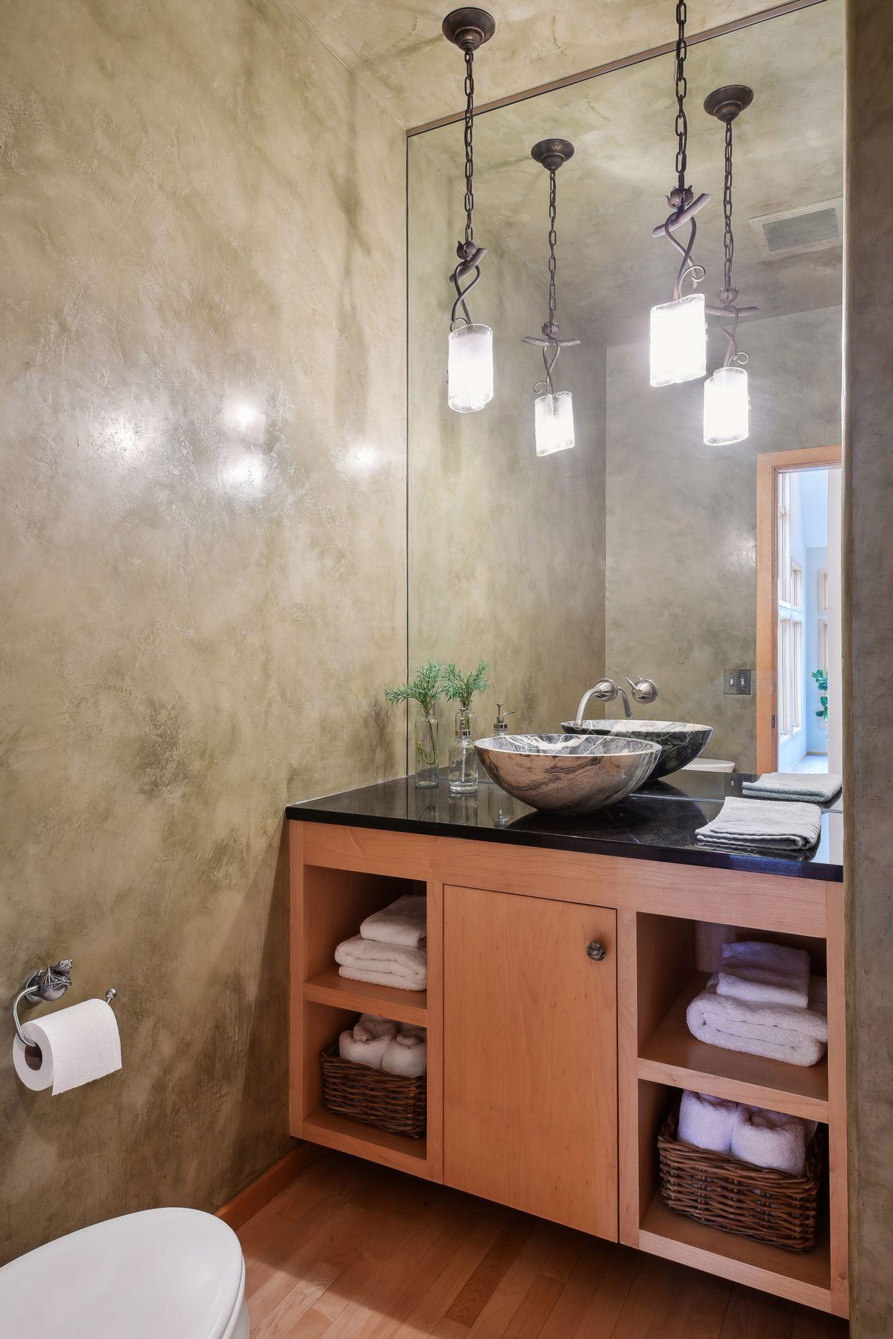 5745 Seven Oaks Court