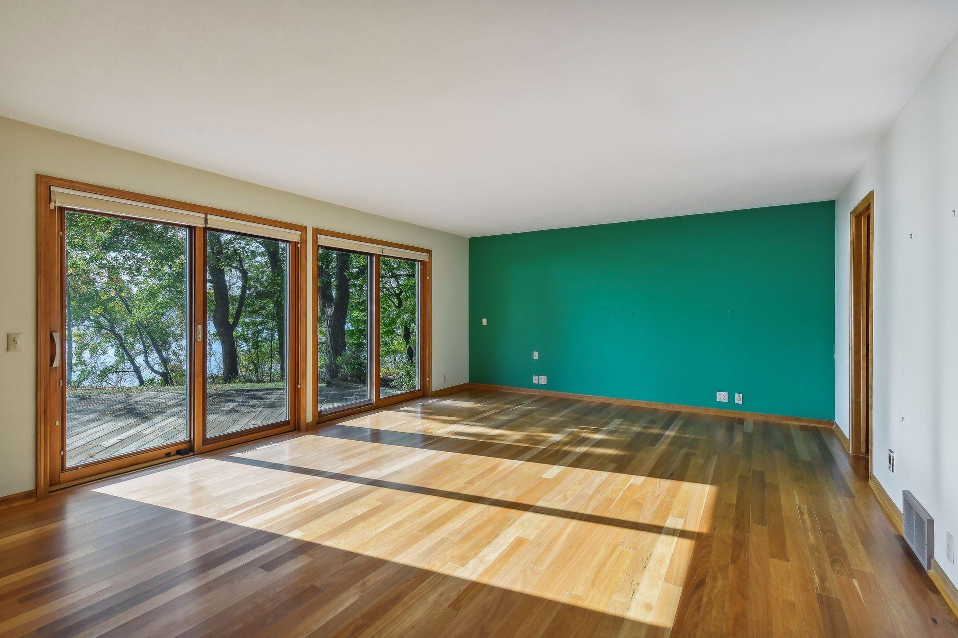 5810 Hardscrabble Circle