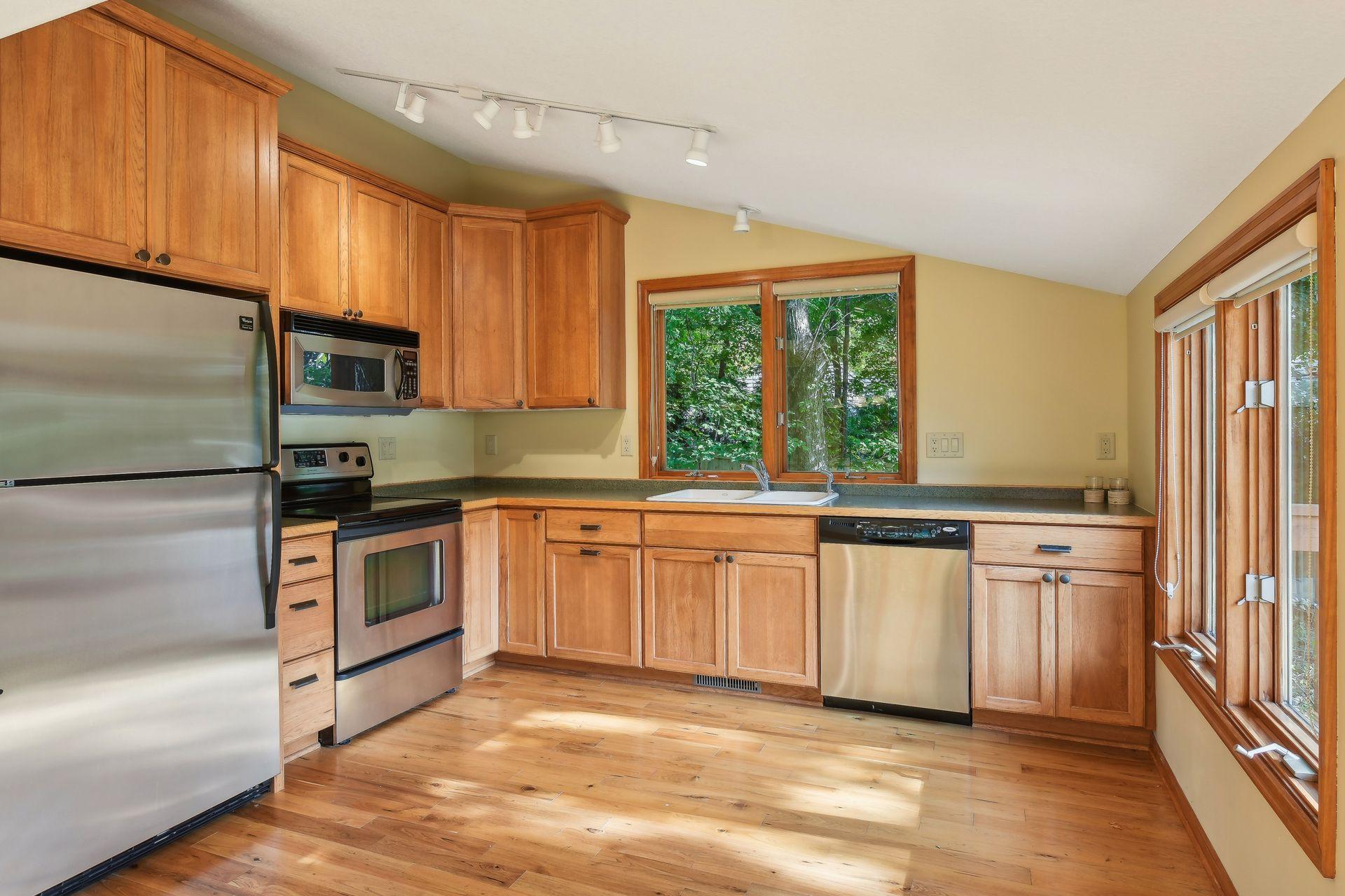 5810 Hardscrabble Circle