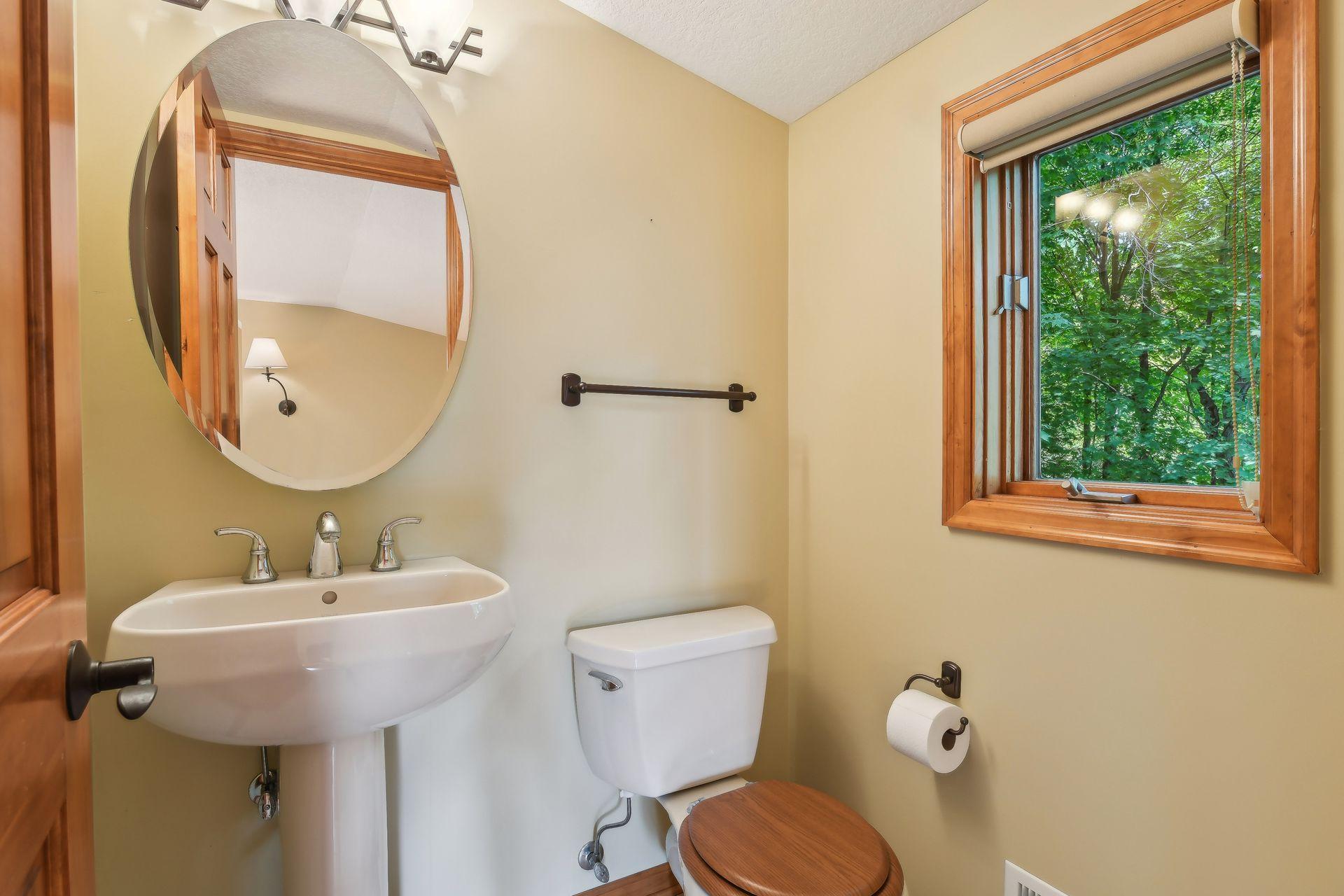 5810 Hardscrabble Circle