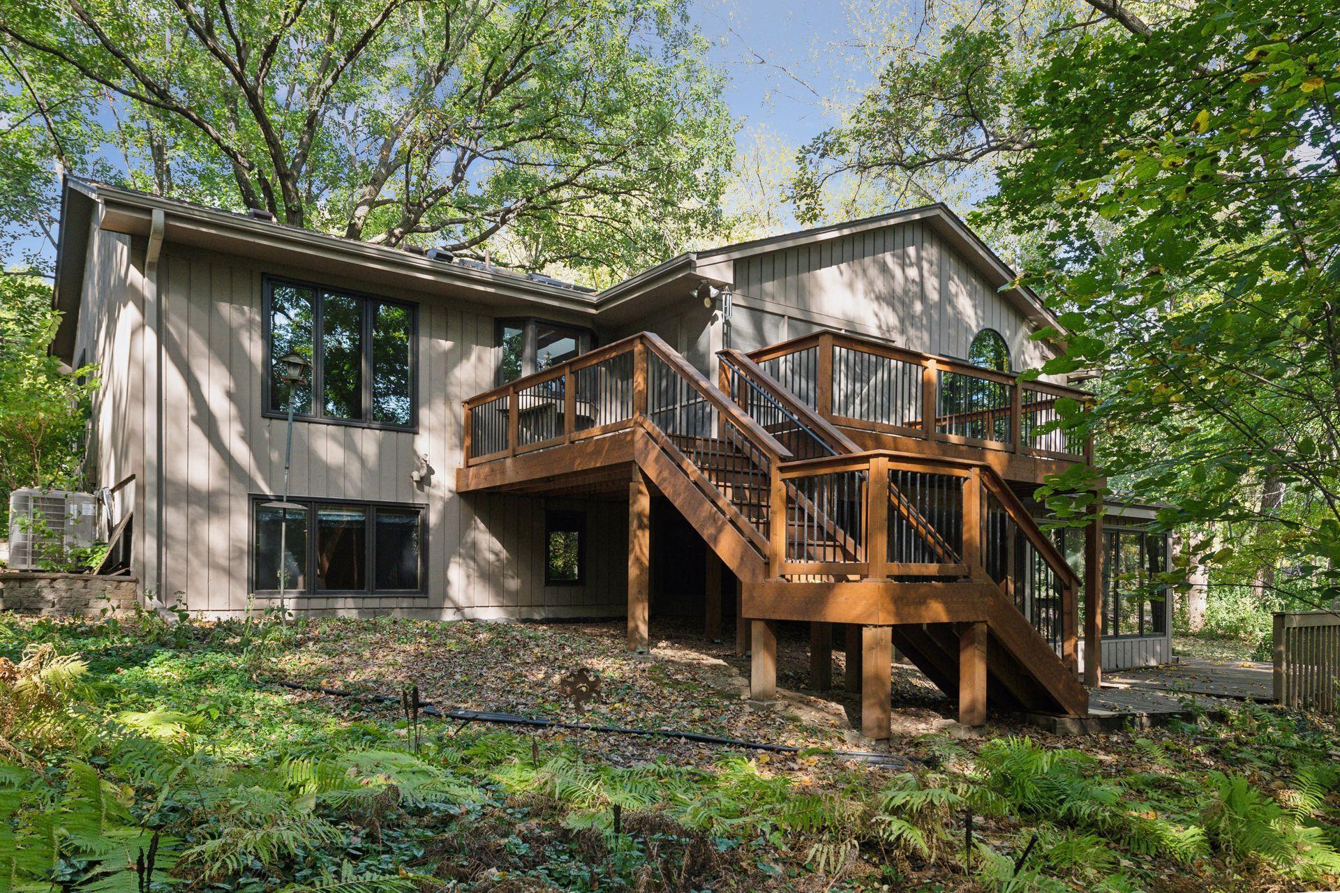 15801 Post Road