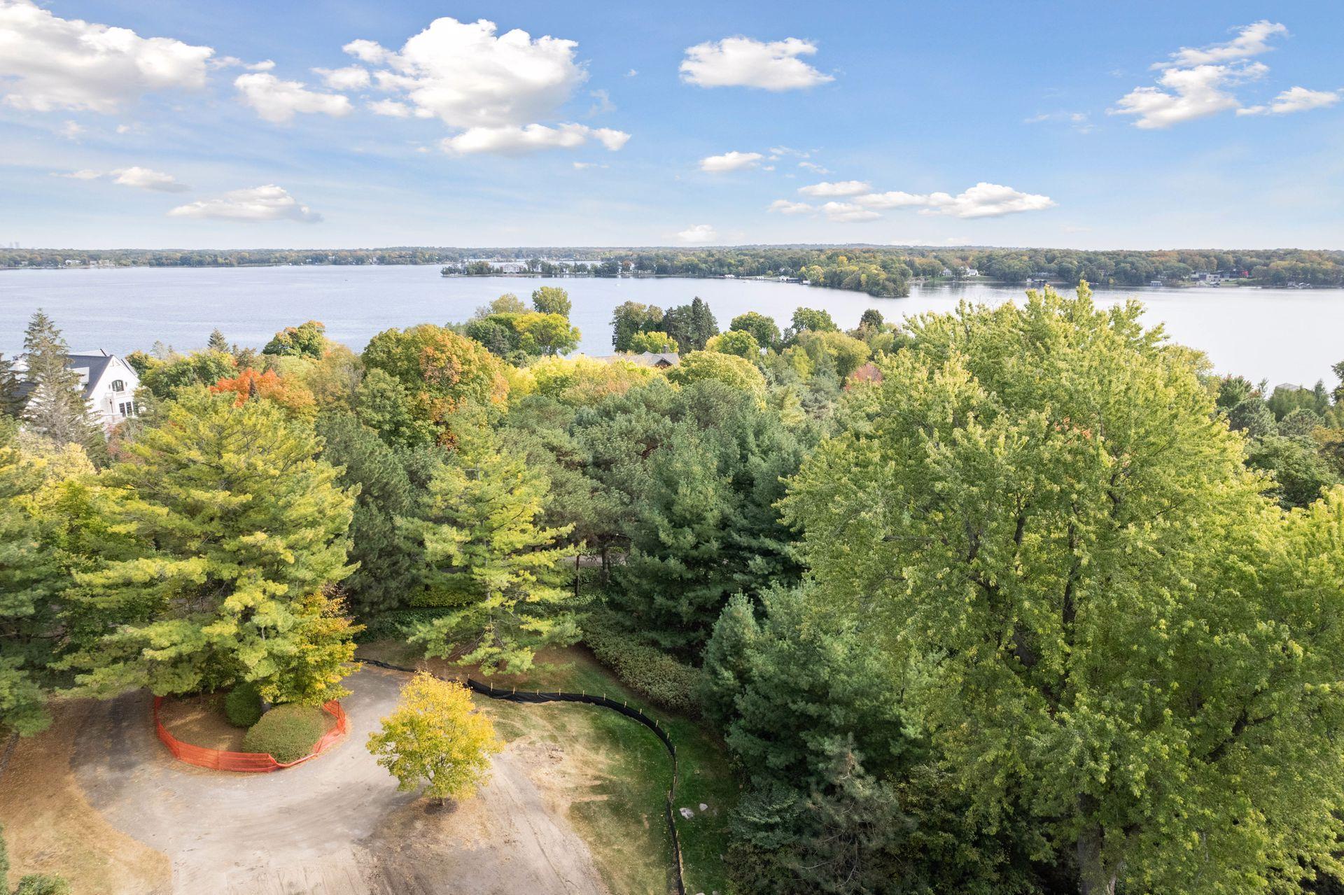 308 Ferndale Road W