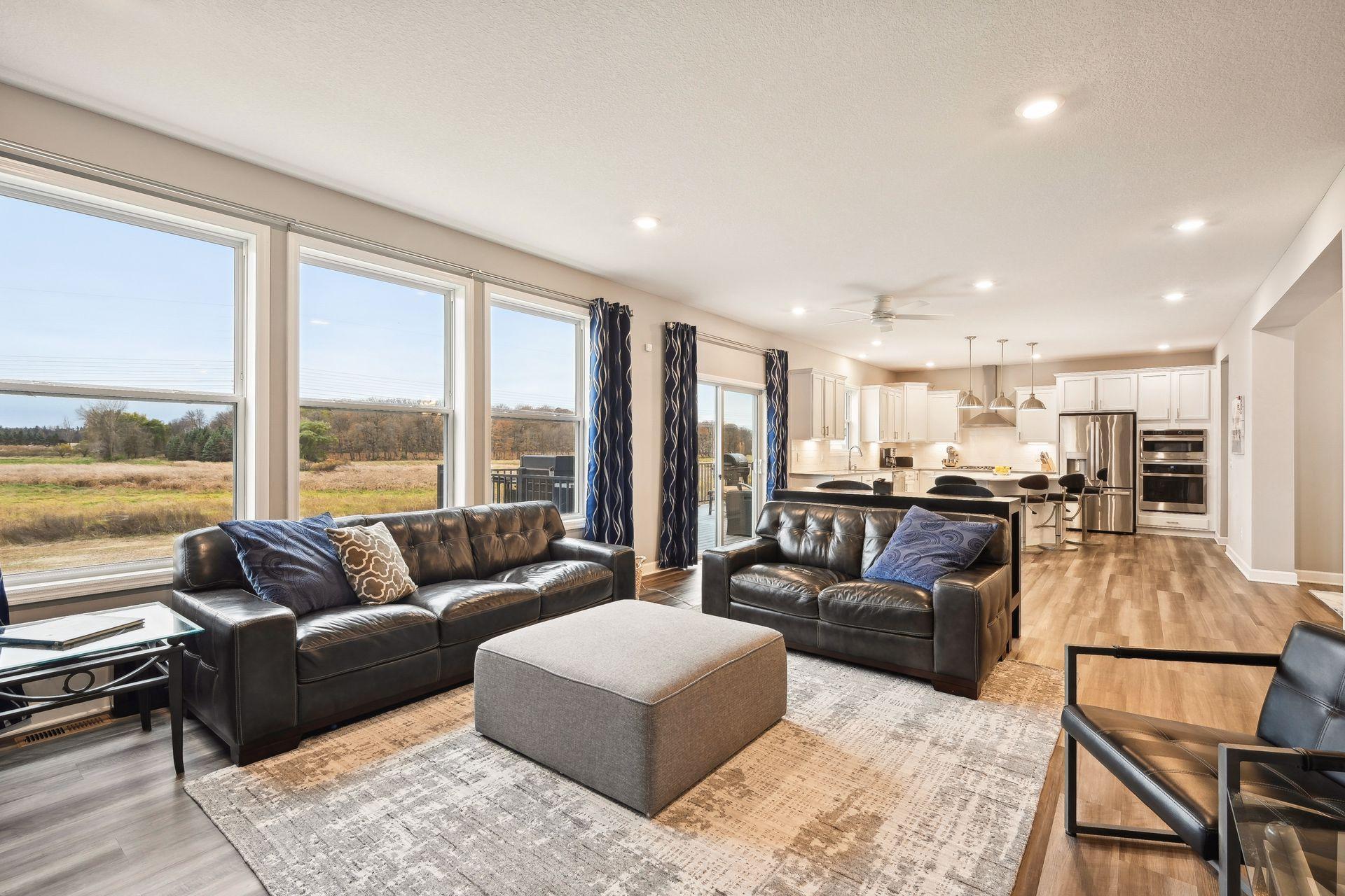 11163 Meadow View Lane