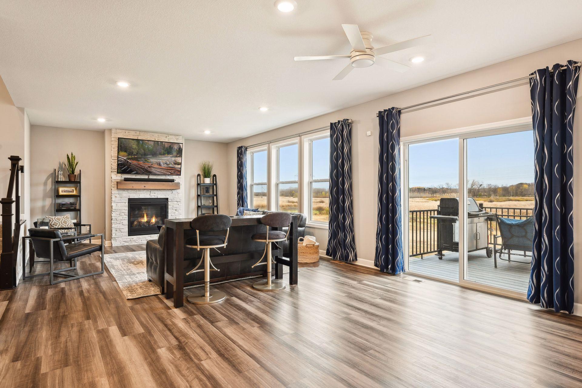 11163 Meadow View Lane