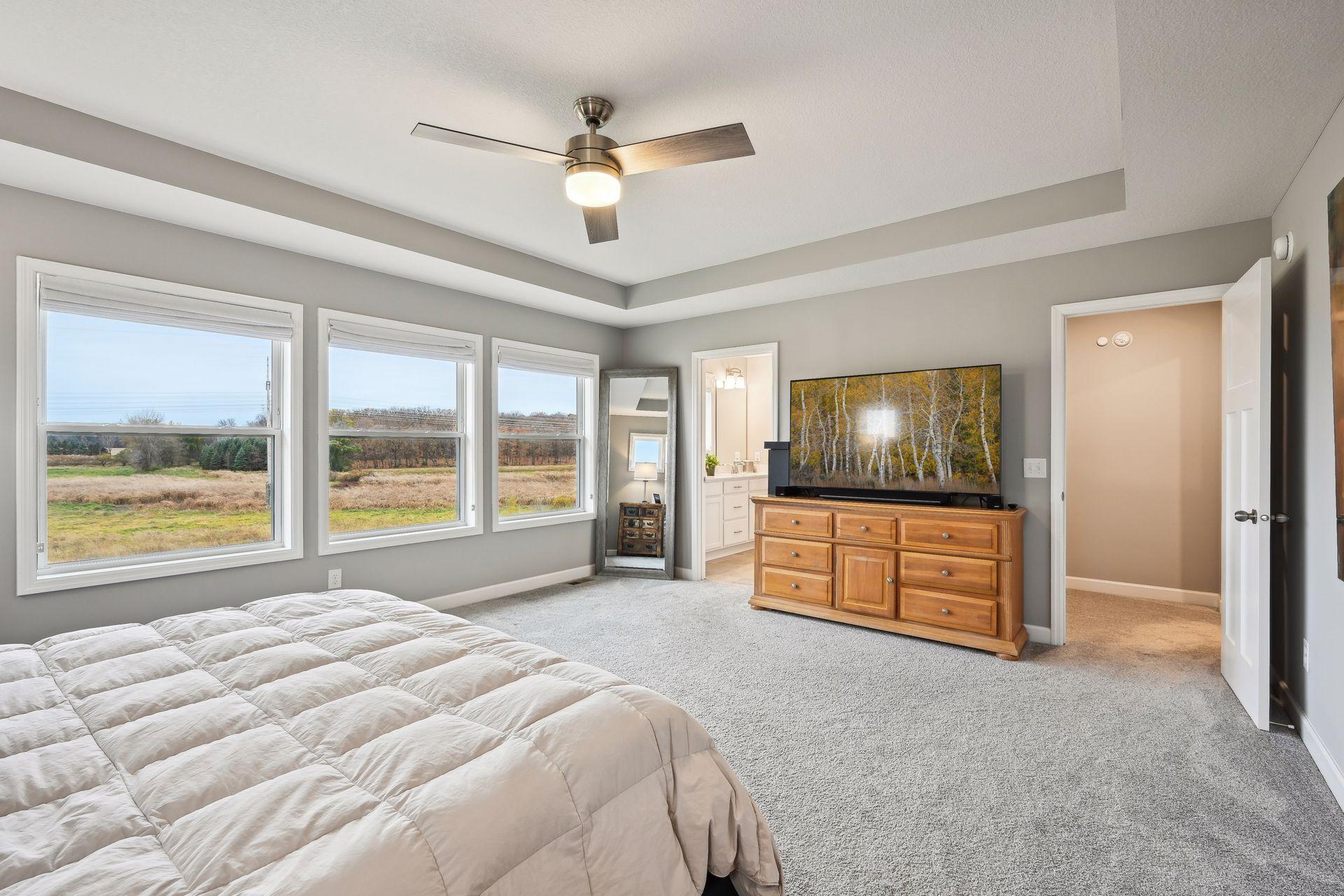 11163 Meadow View Lane