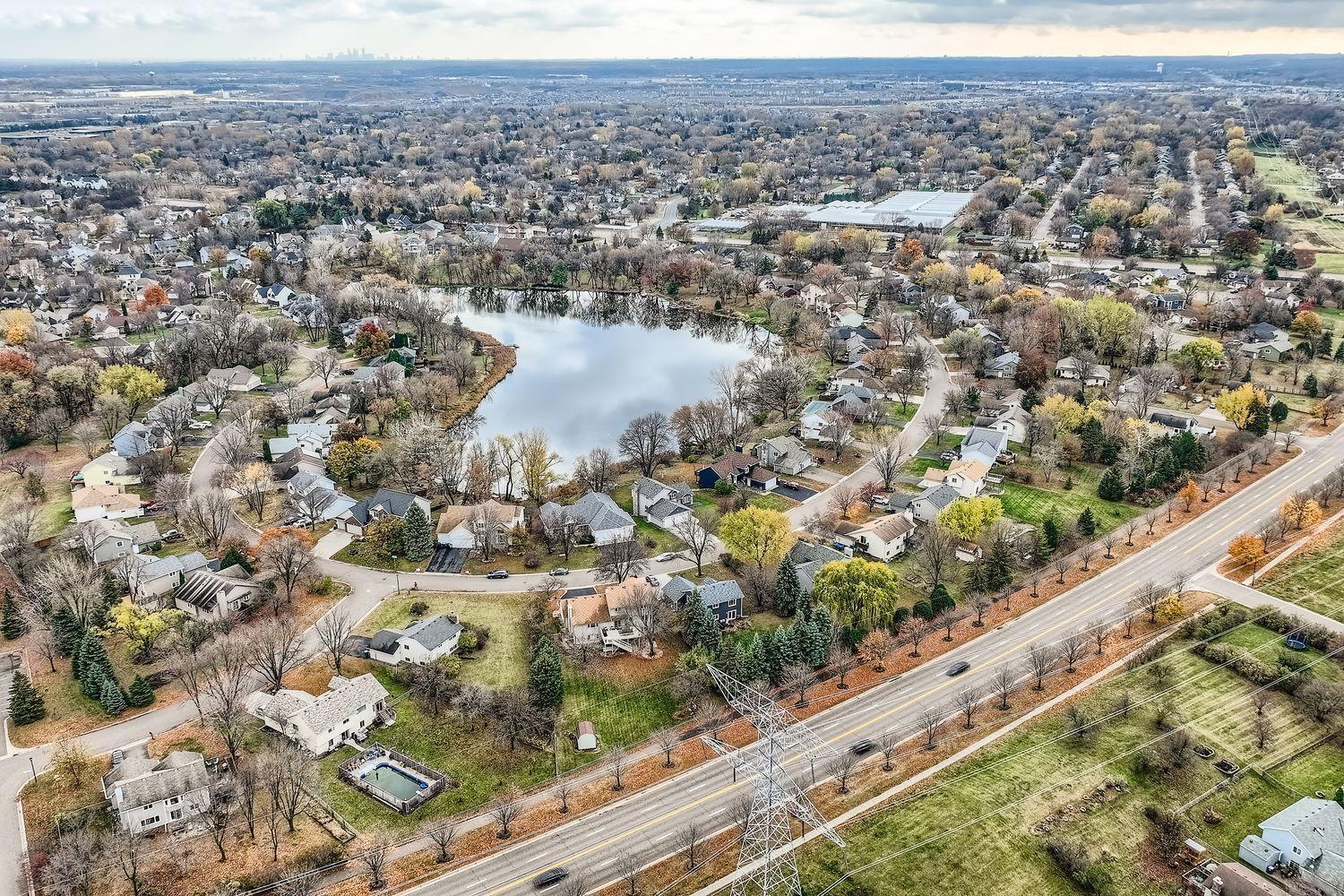 9516 Rosewood Lane N