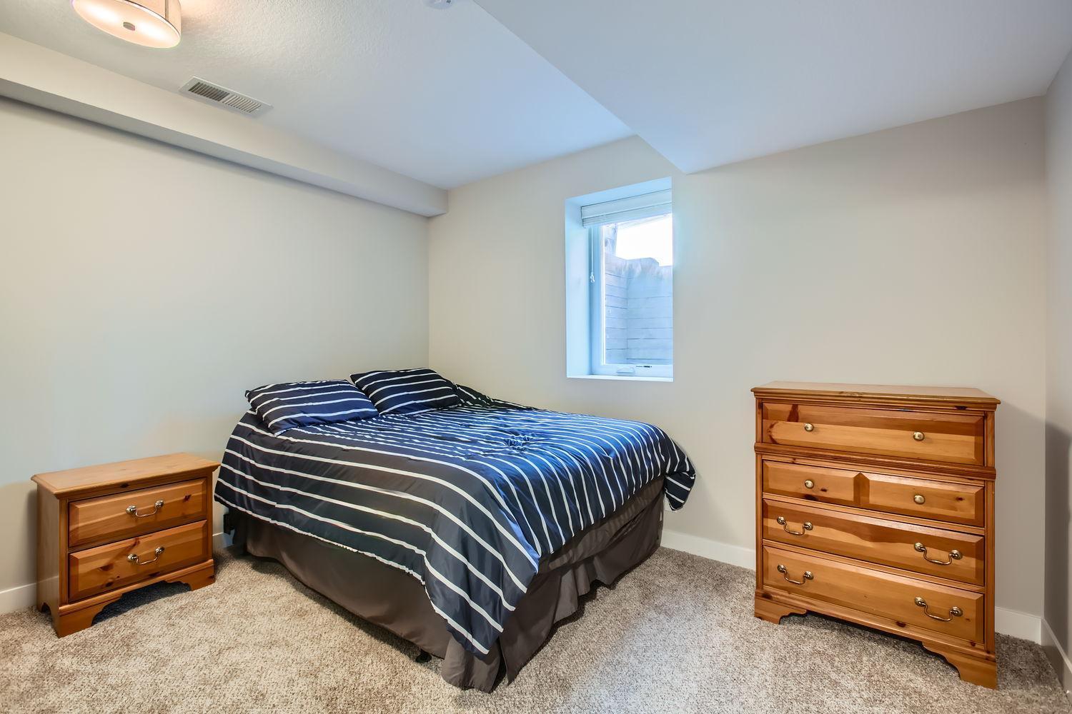 9516 Rosewood Lane N