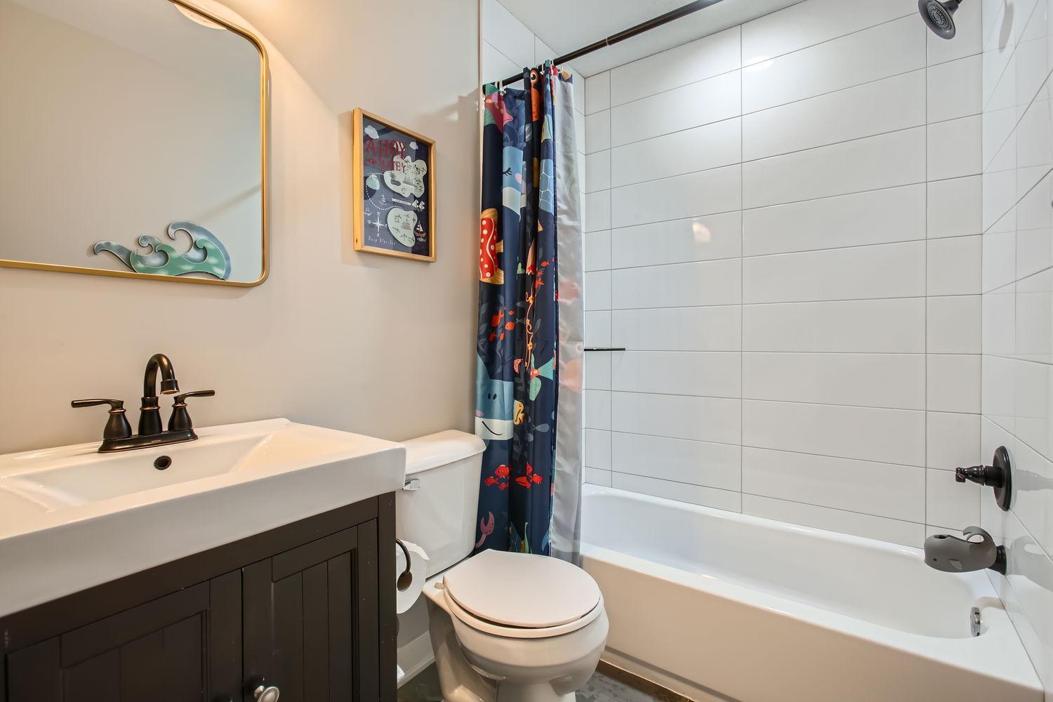 9516 Rosewood Lane N