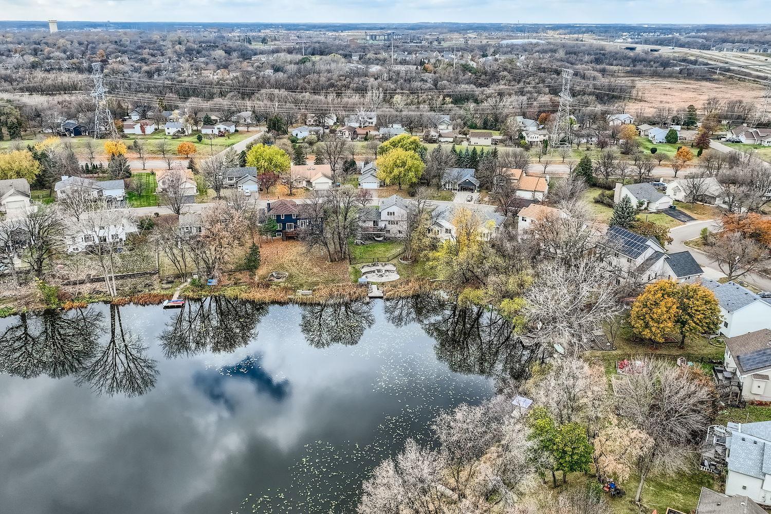 9516 Rosewood Lane N