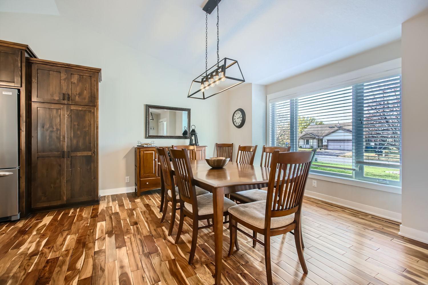 9516 Rosewood Lane N