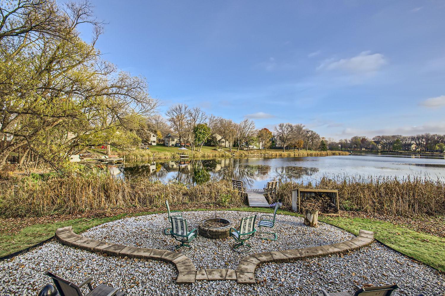 9516 Rosewood Lane N