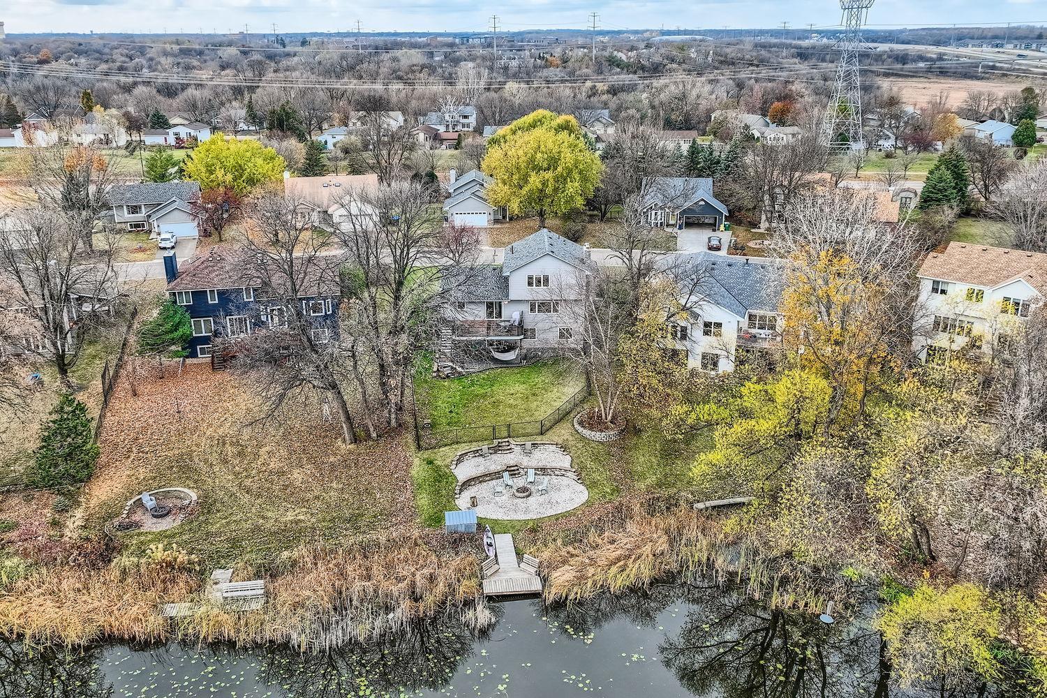 9516 Rosewood Lane N