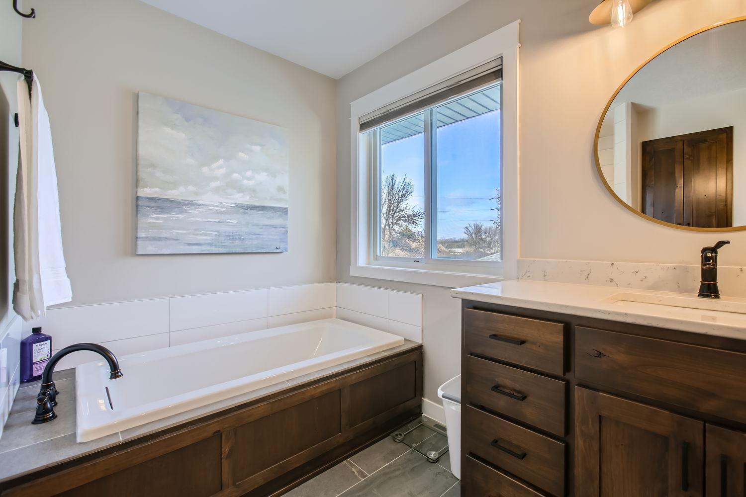 9516 Rosewood Lane N