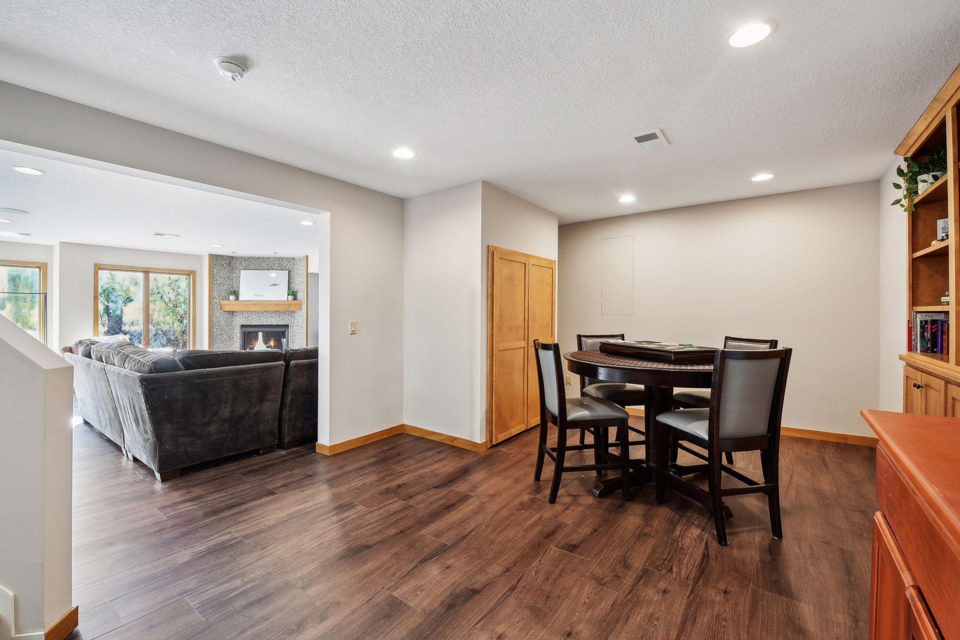 1030 Willow View Drive