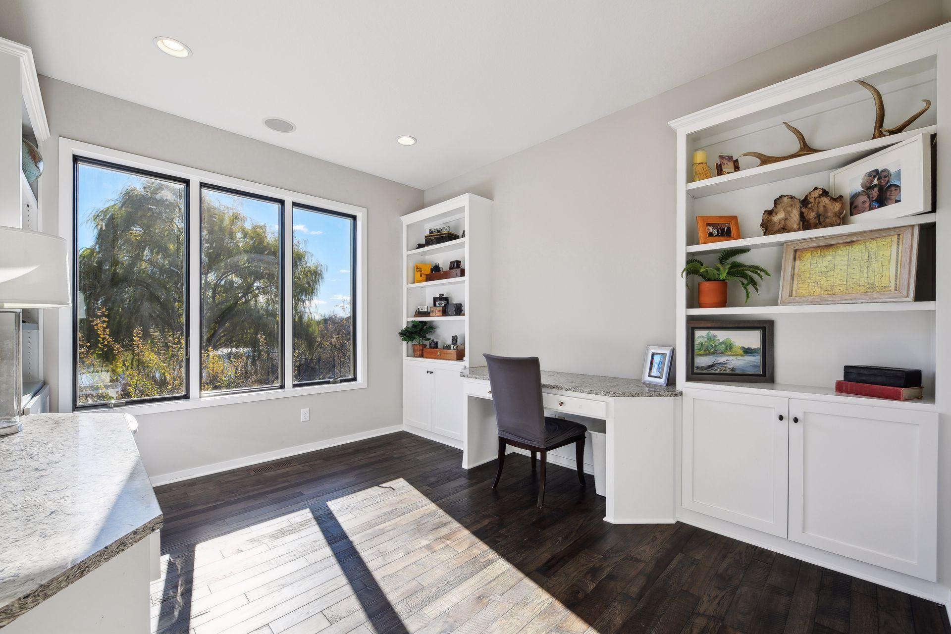 1030 Willow View Drive