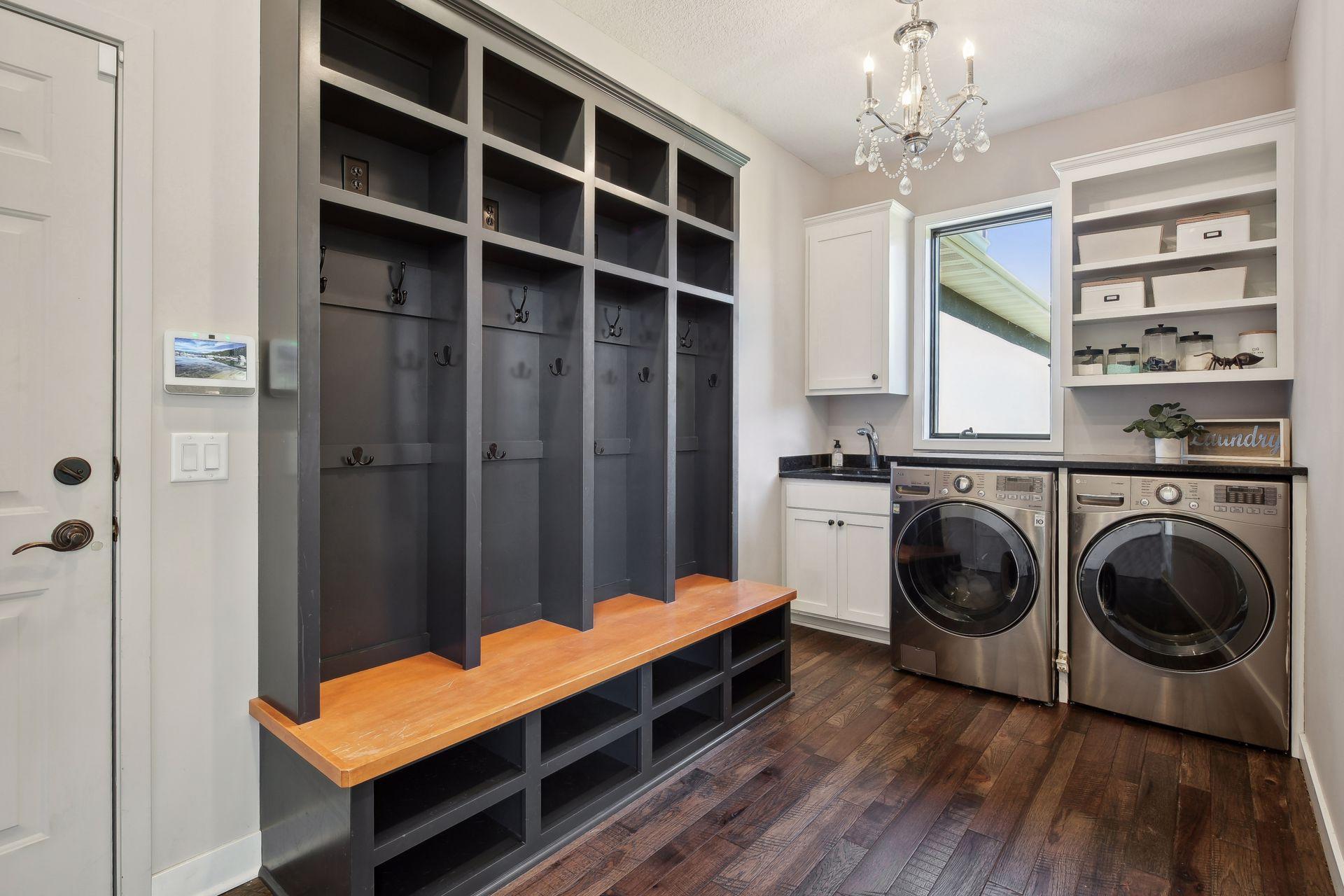 1030 Willow View Drive