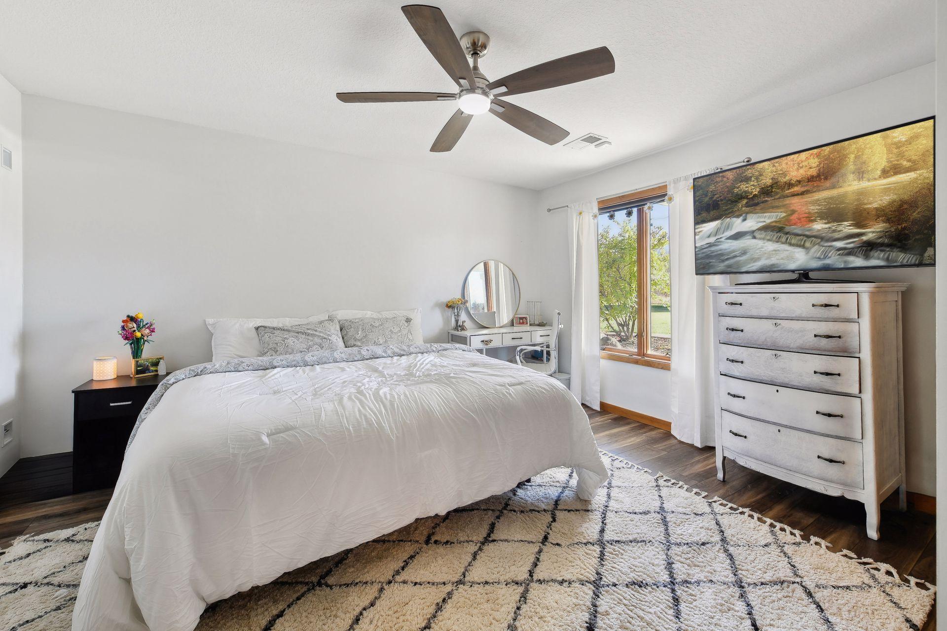 1030 Willow View Drive