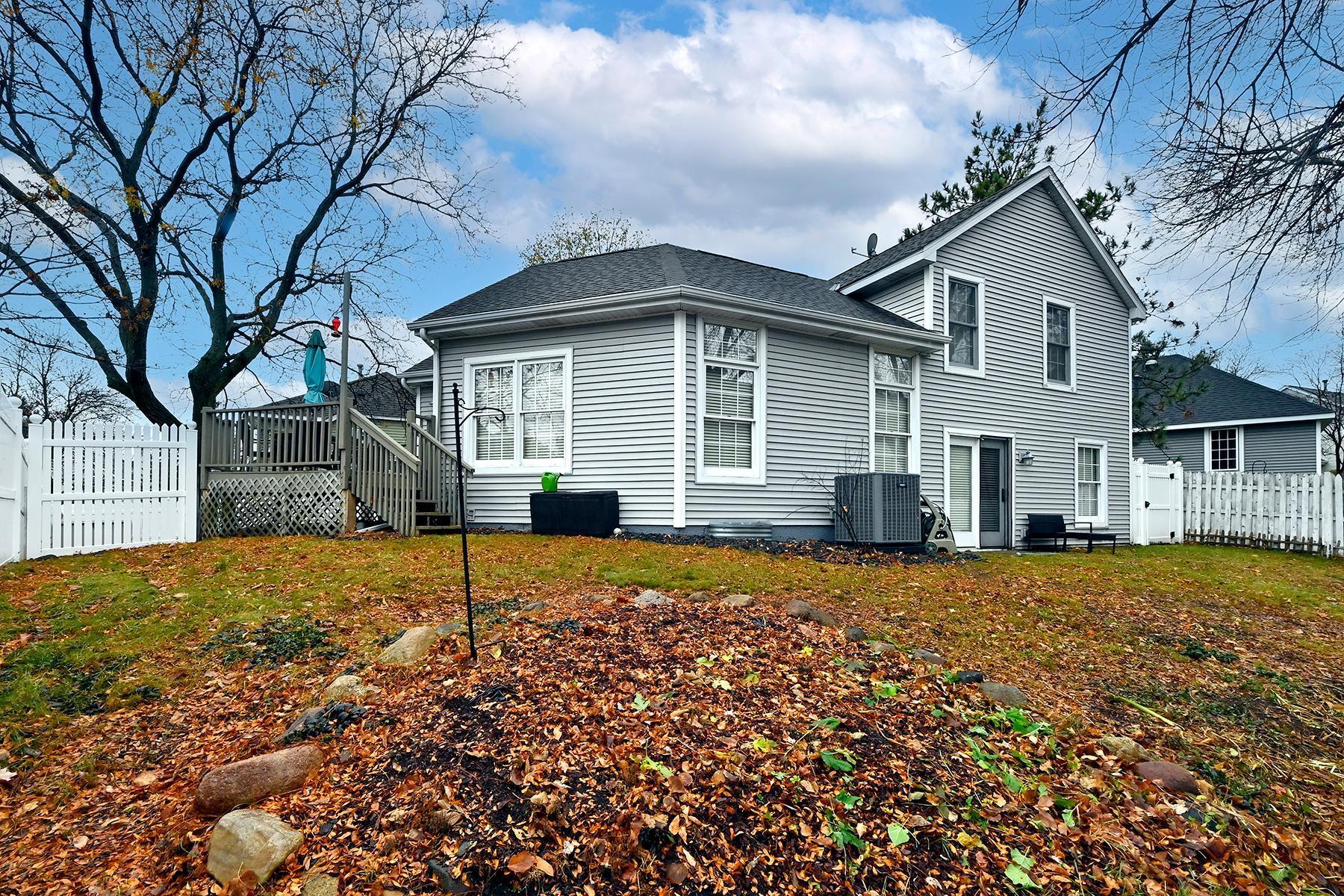 7504 W 111th Street