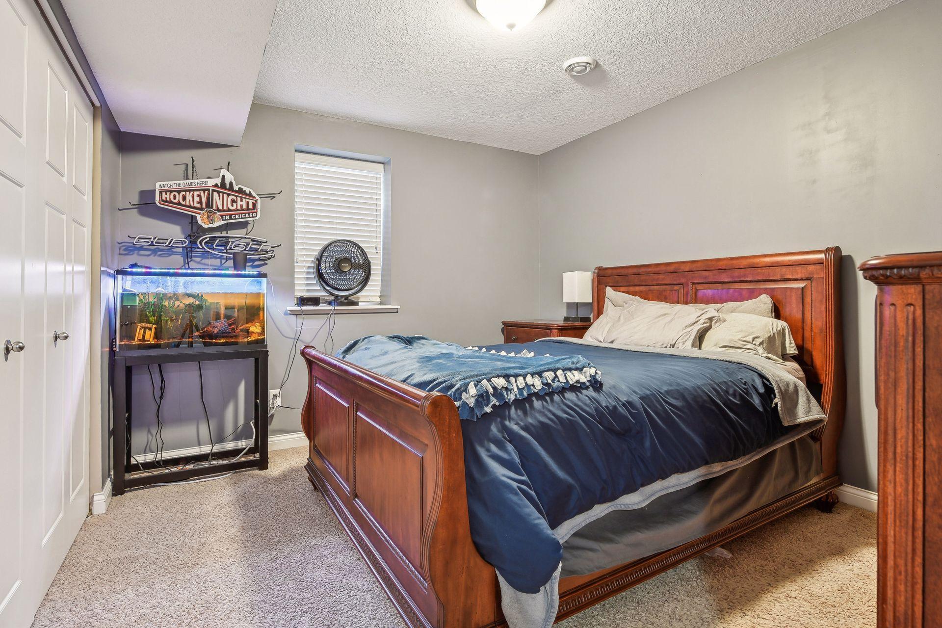 2410 Heron Lane