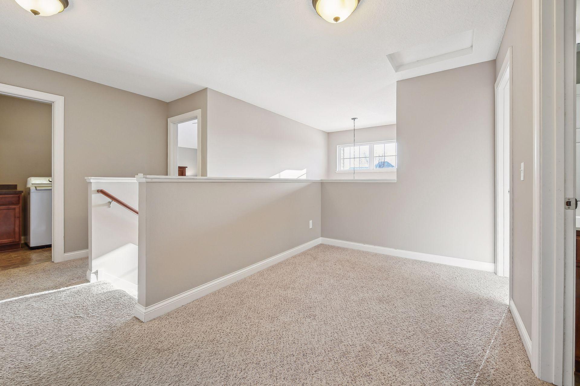 2410 Heron Lane