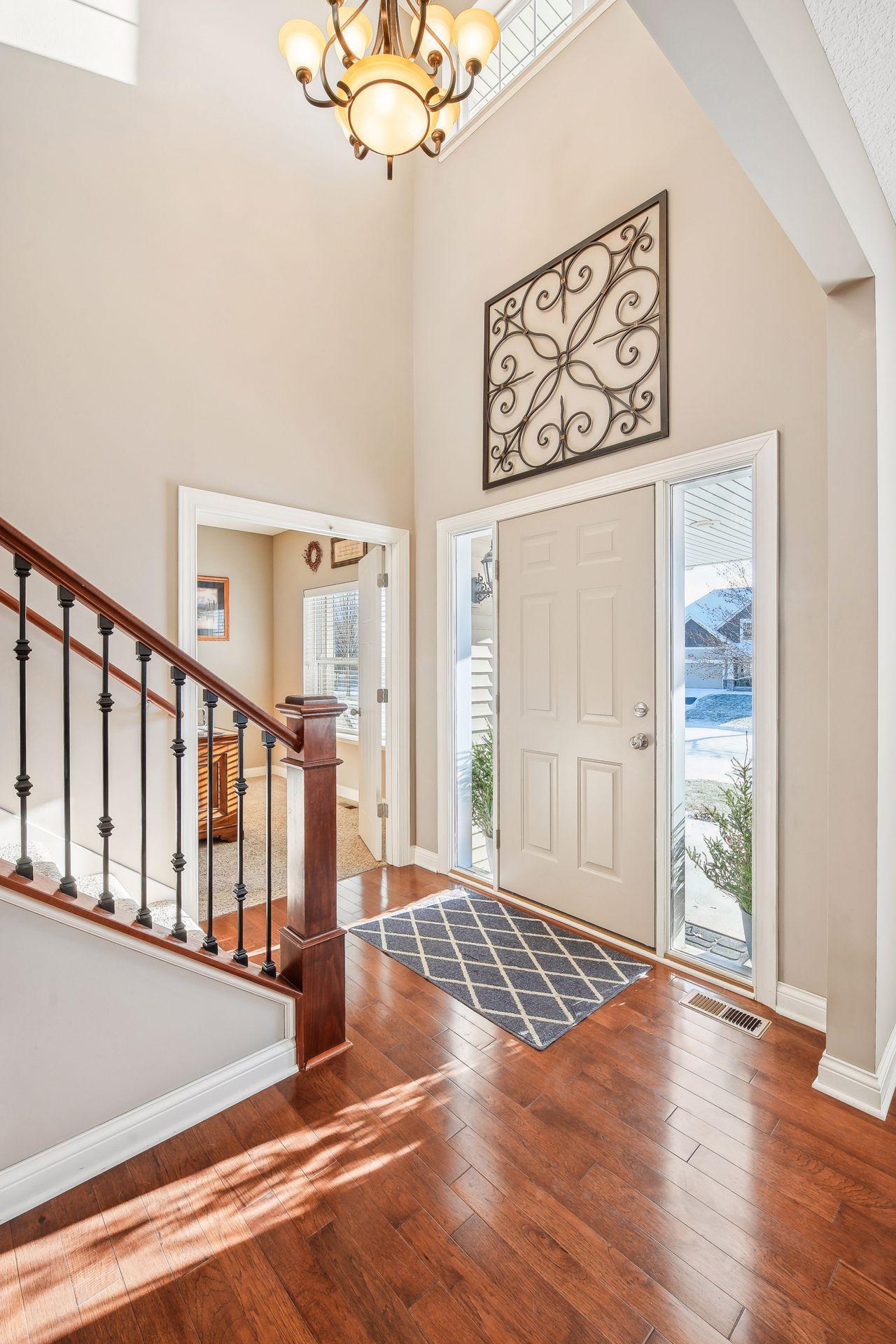 2410 Heron Lane