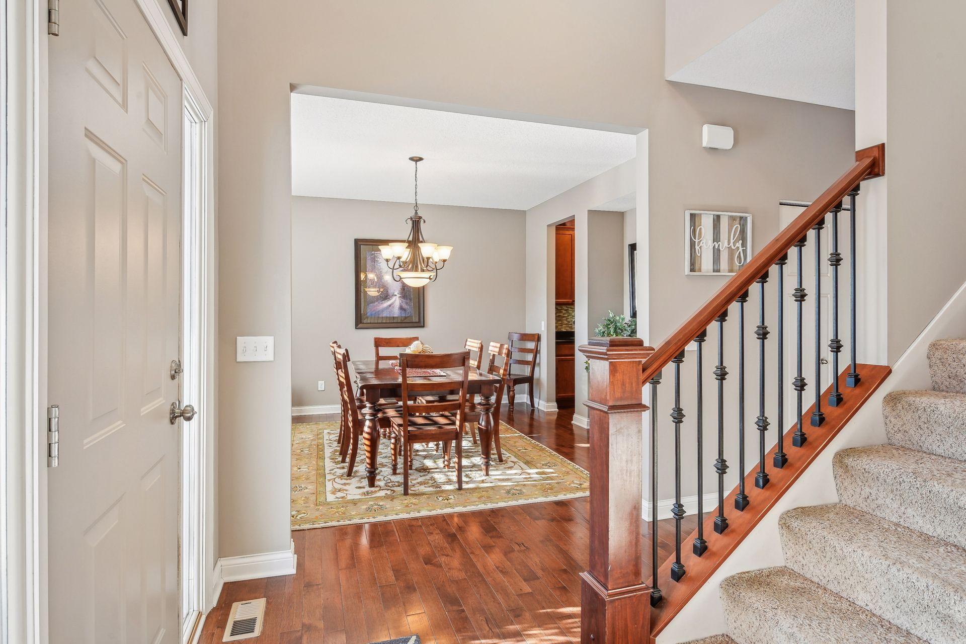 2410 Heron Lane