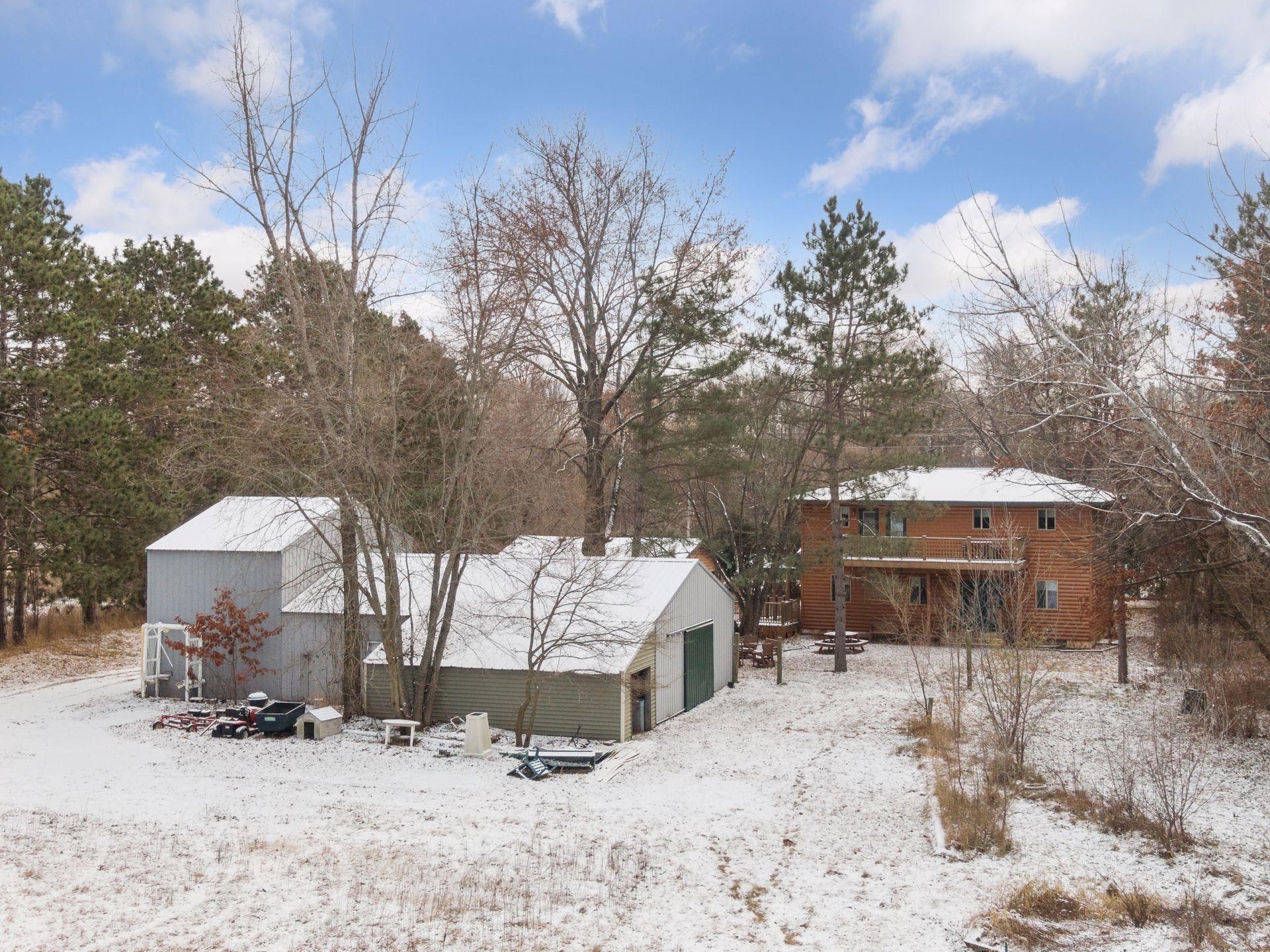 3301 Viking Boulevard NE