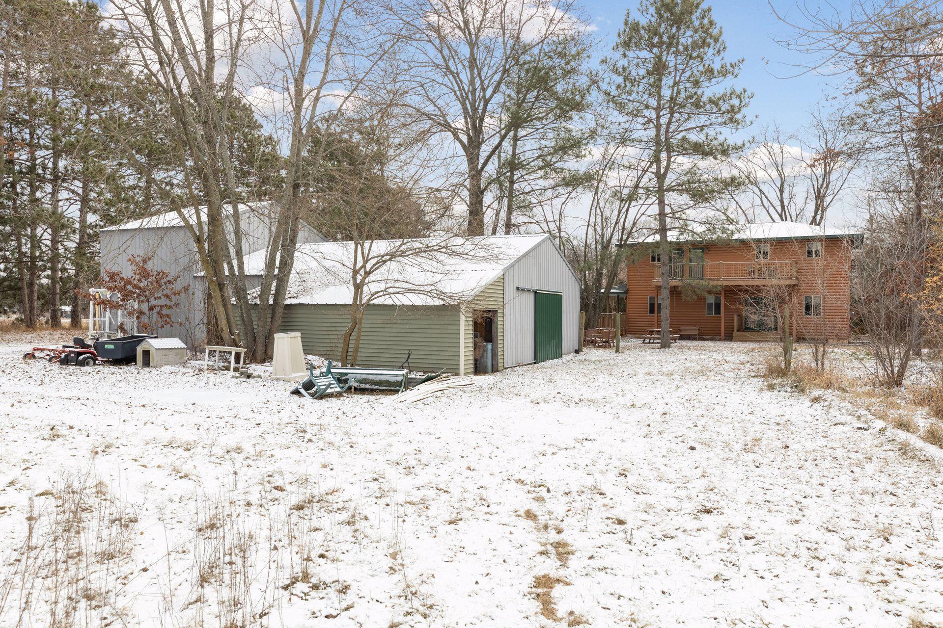 3301 Viking Boulevard NE