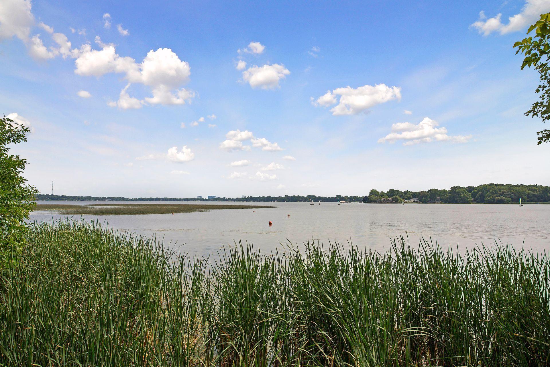 14230 44th Place N Unit: 3