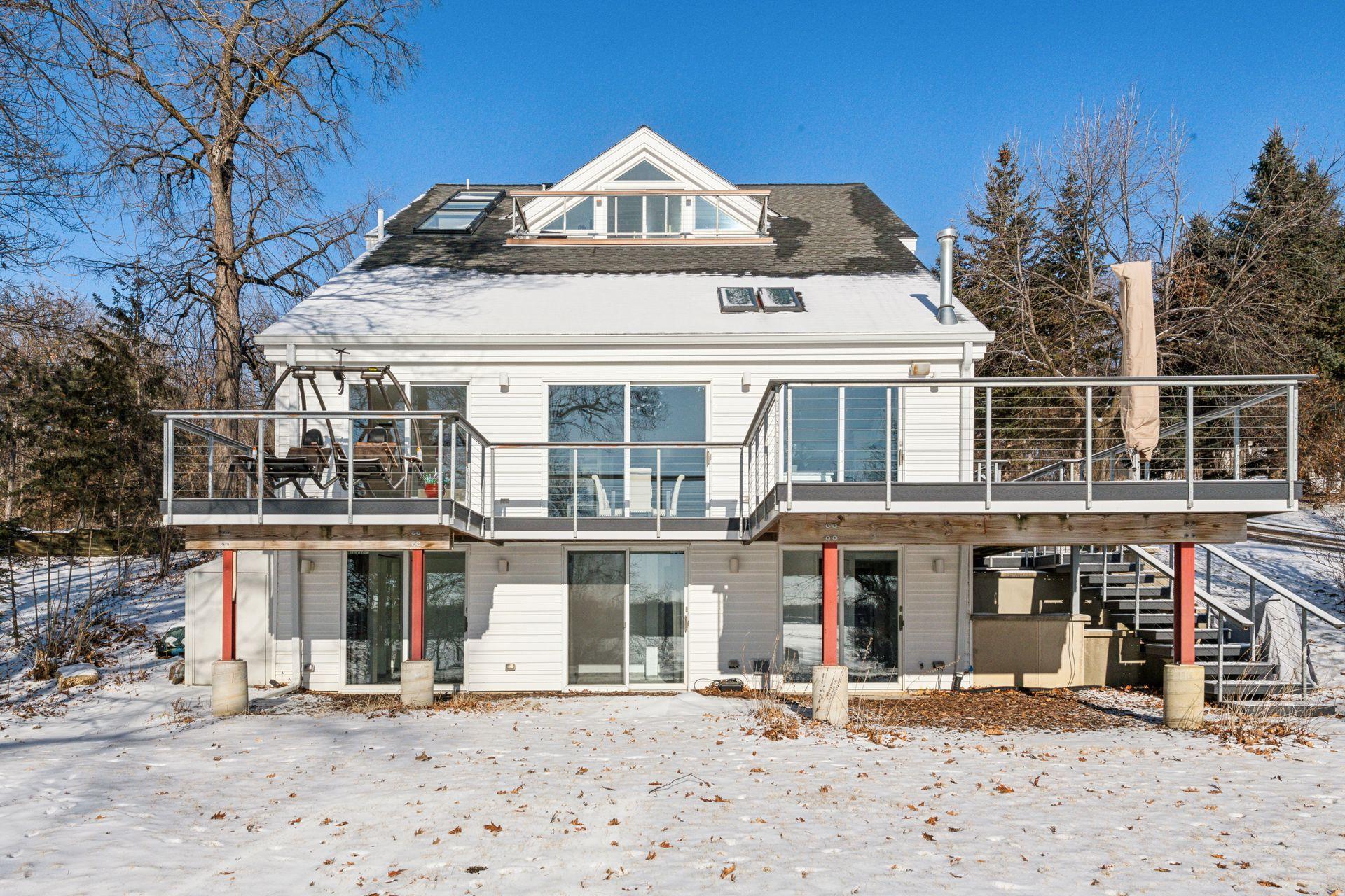 4695 North Shore Drive